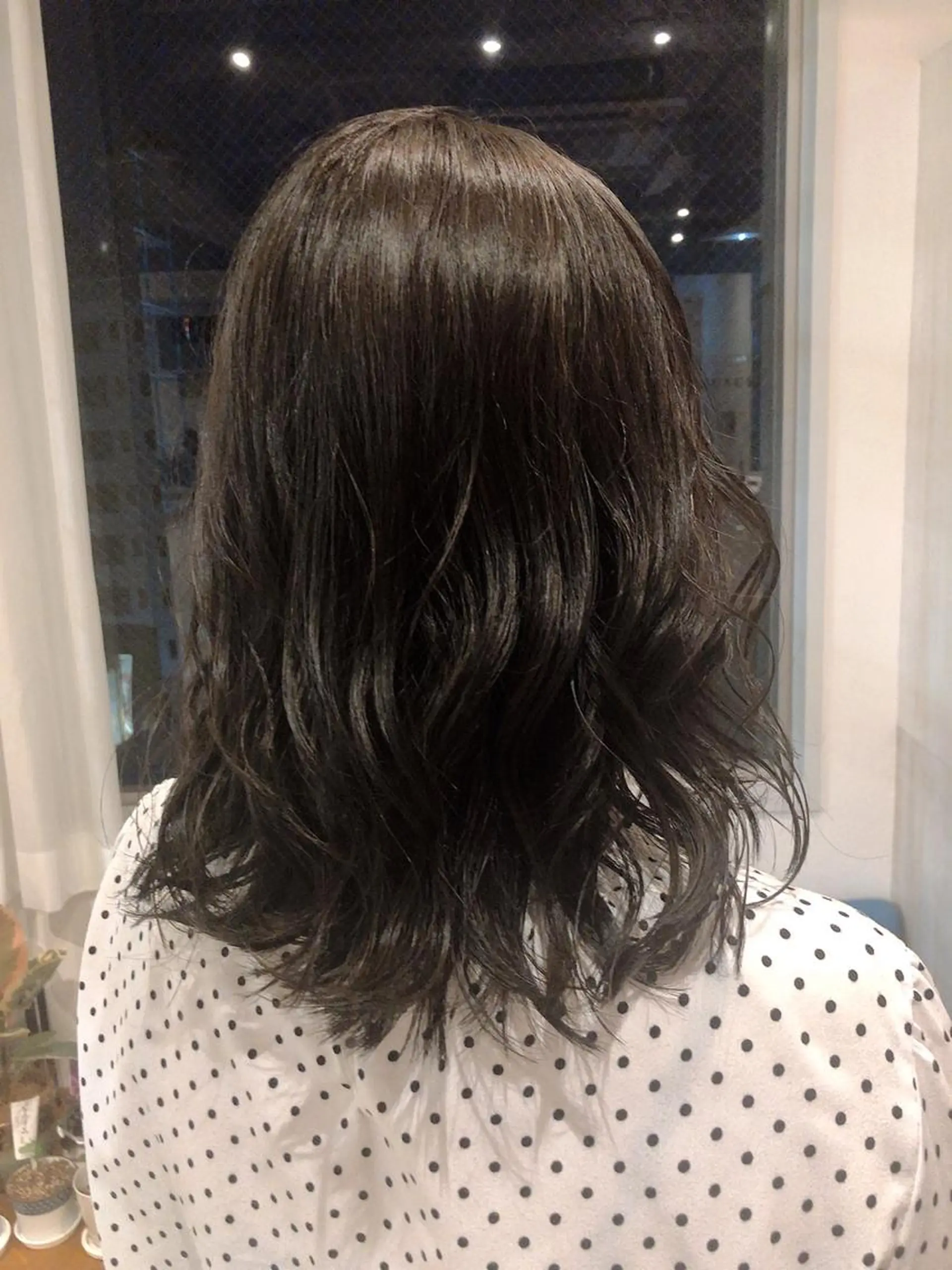 ミディアム カラー Ate by little所属・青木 梢のヘアスタイル