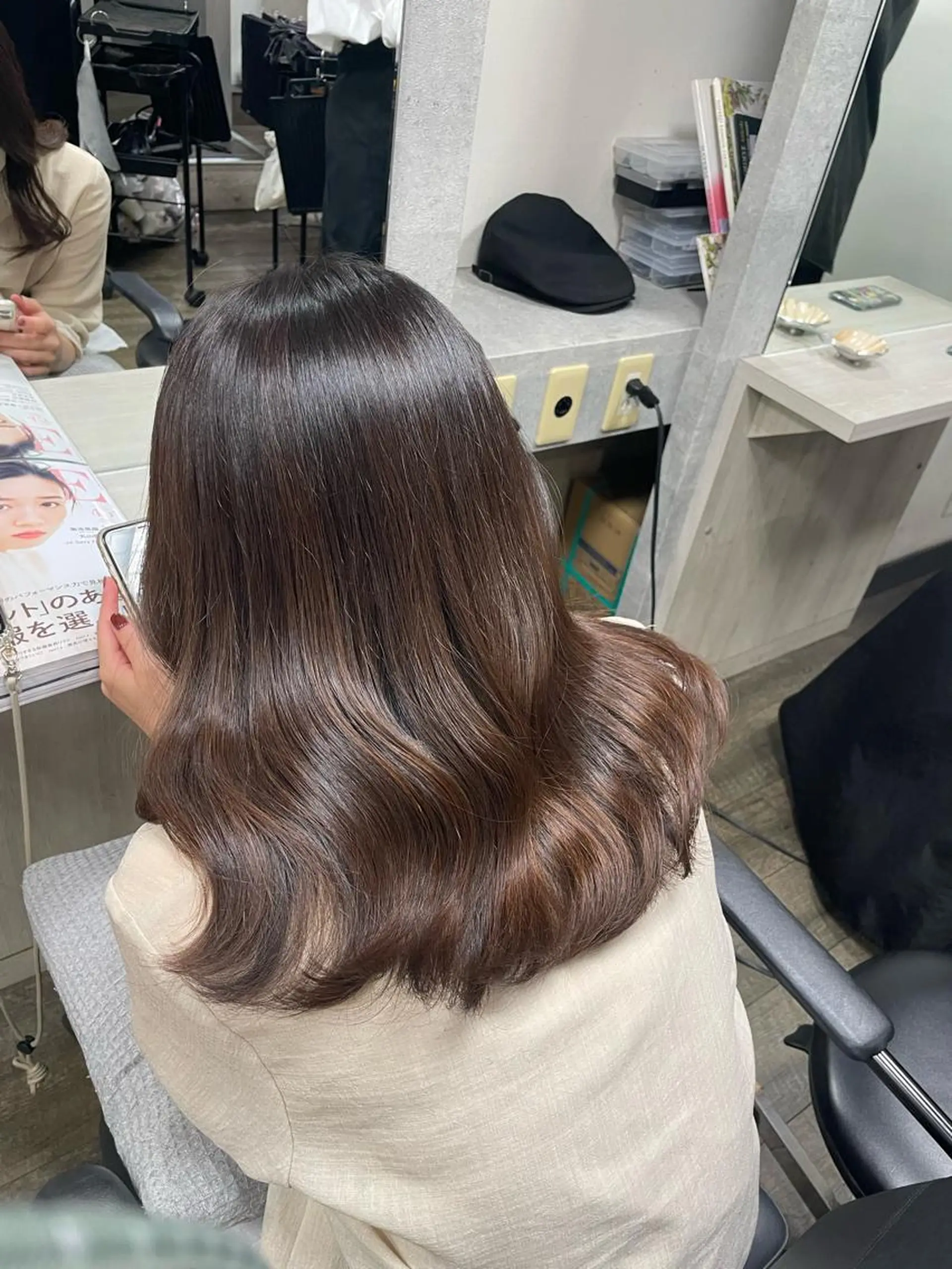 ミディアム ヨシンモリ 金城 二千夏のヘアスタイル