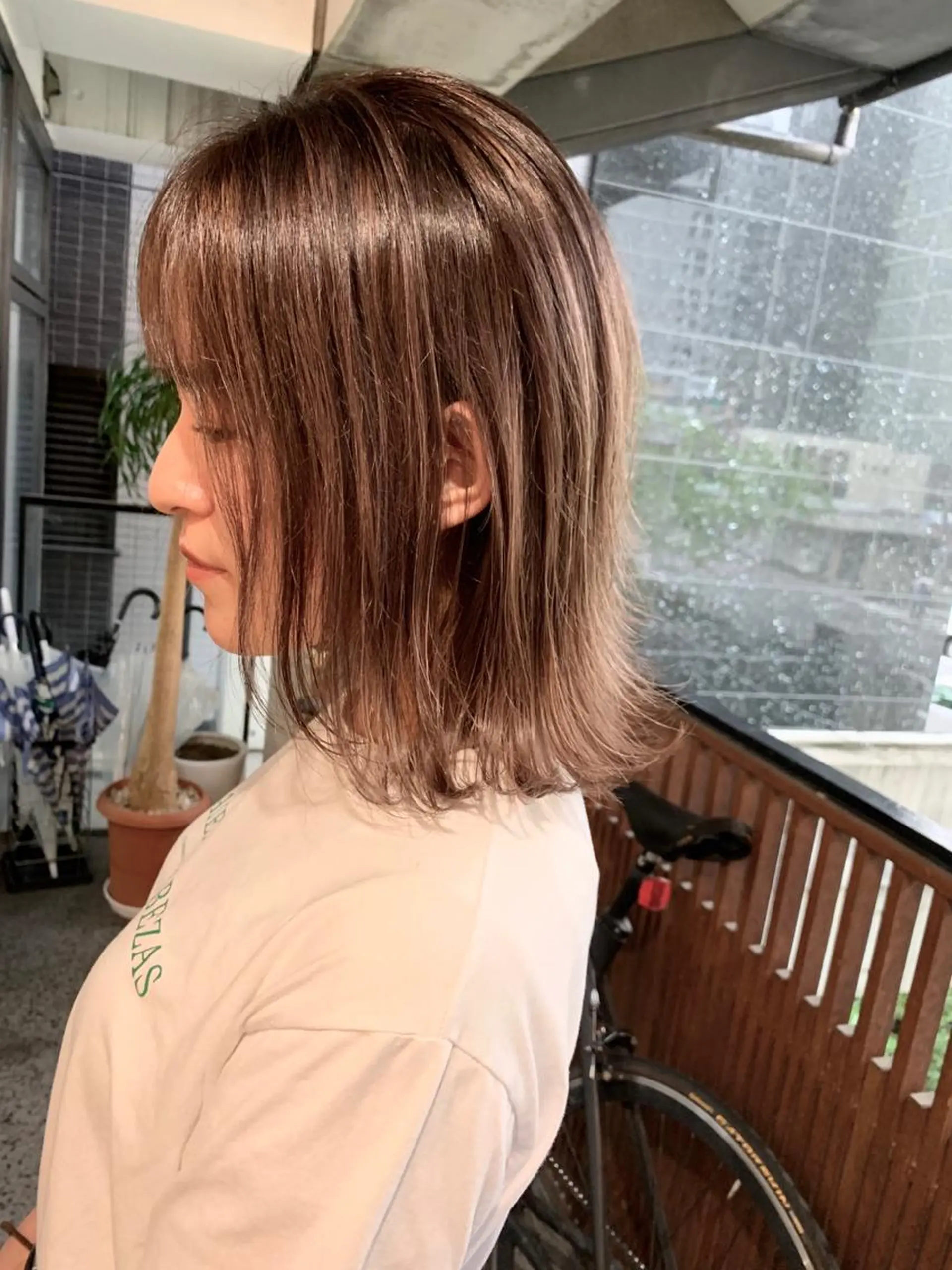 ショート カラー ヘアカラー トリートメント 西村あきや トレンド韓国ヘアのヘアスタイル