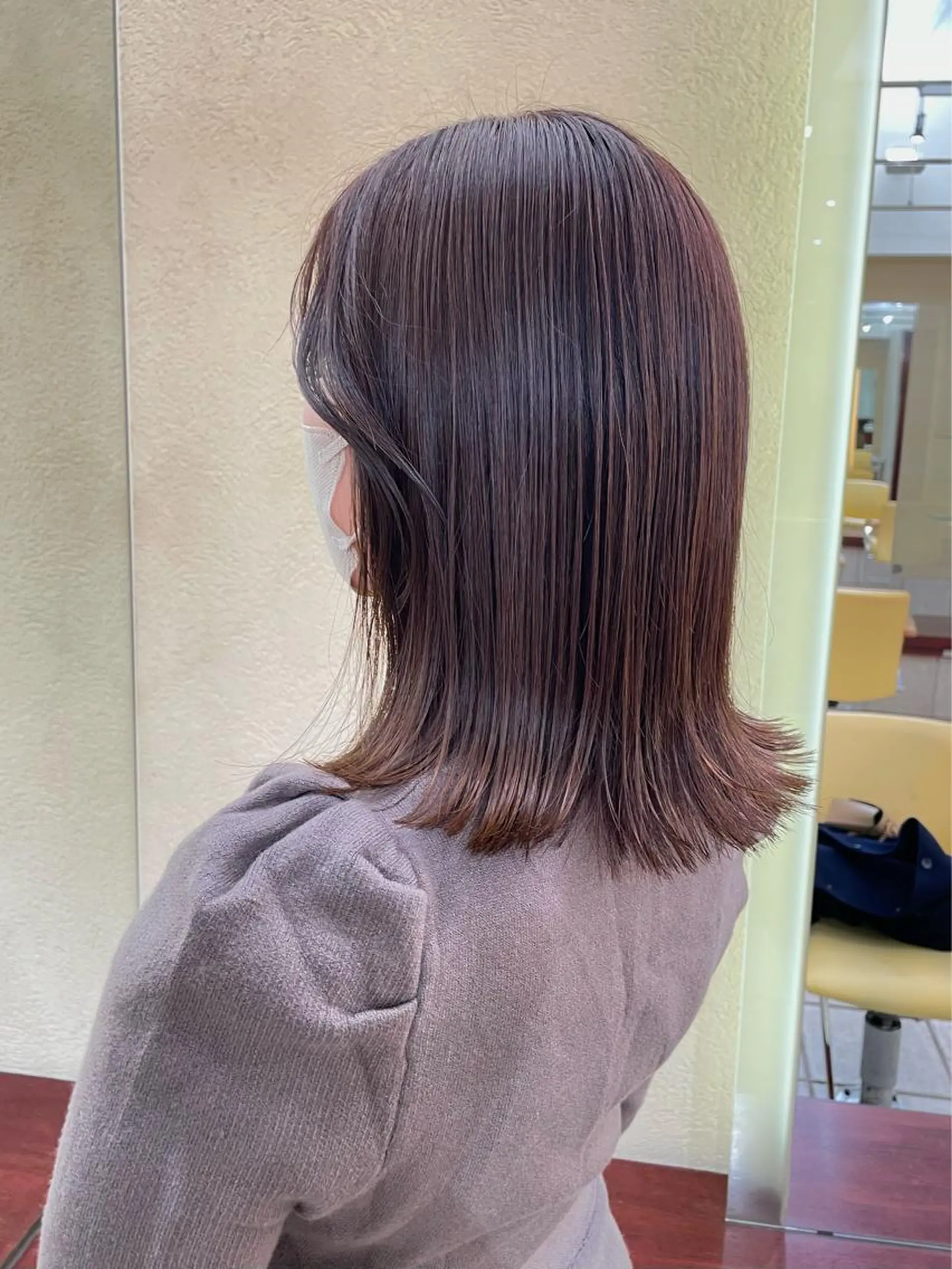 ミディアム 塩谷 雪花のヘアスタイル