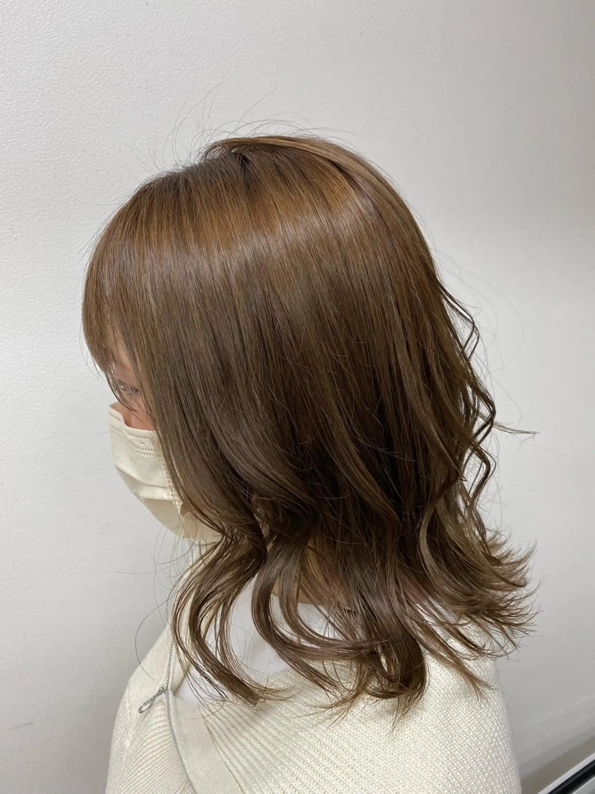 ミディアム カラー カット ヘアカラー トリートメント AKI💛 すみれの眉毛・アイブロウイメージ