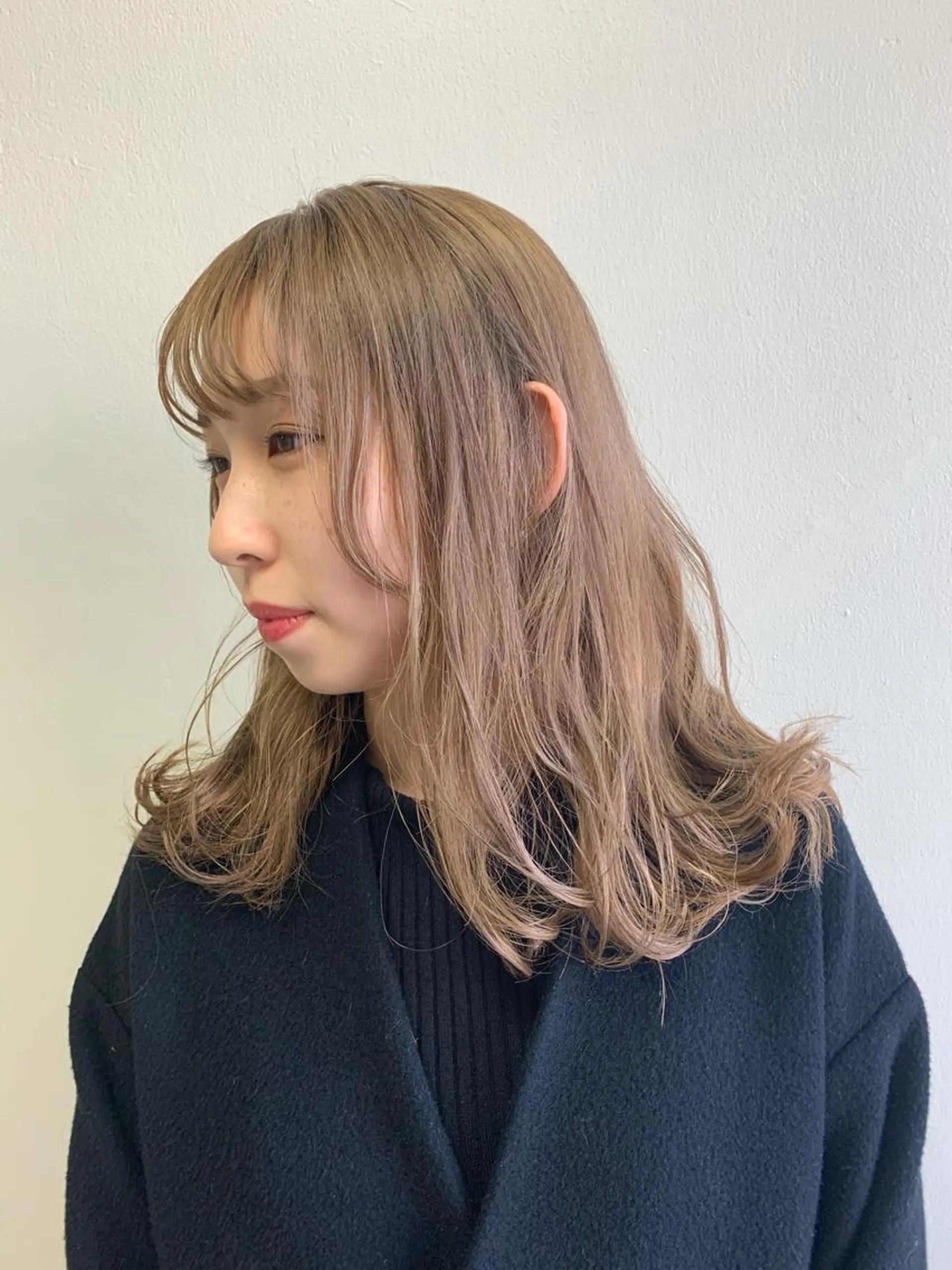 セミロング カラー カラー特化型美容師 保住のヘアスタイル