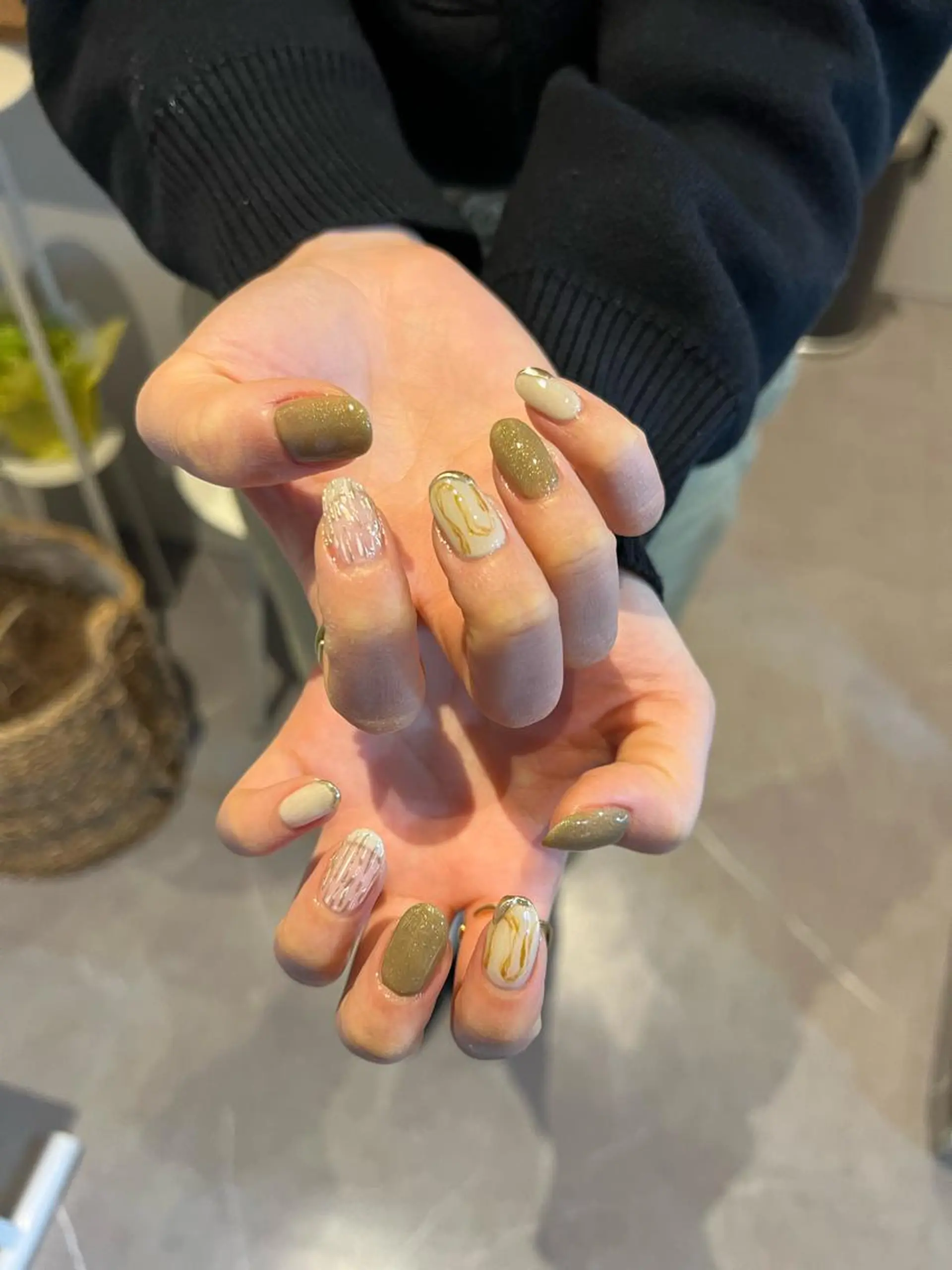 ネイル ハンドネイル vary clue所属・nailist🌻 YUKARIのネイルデザイン