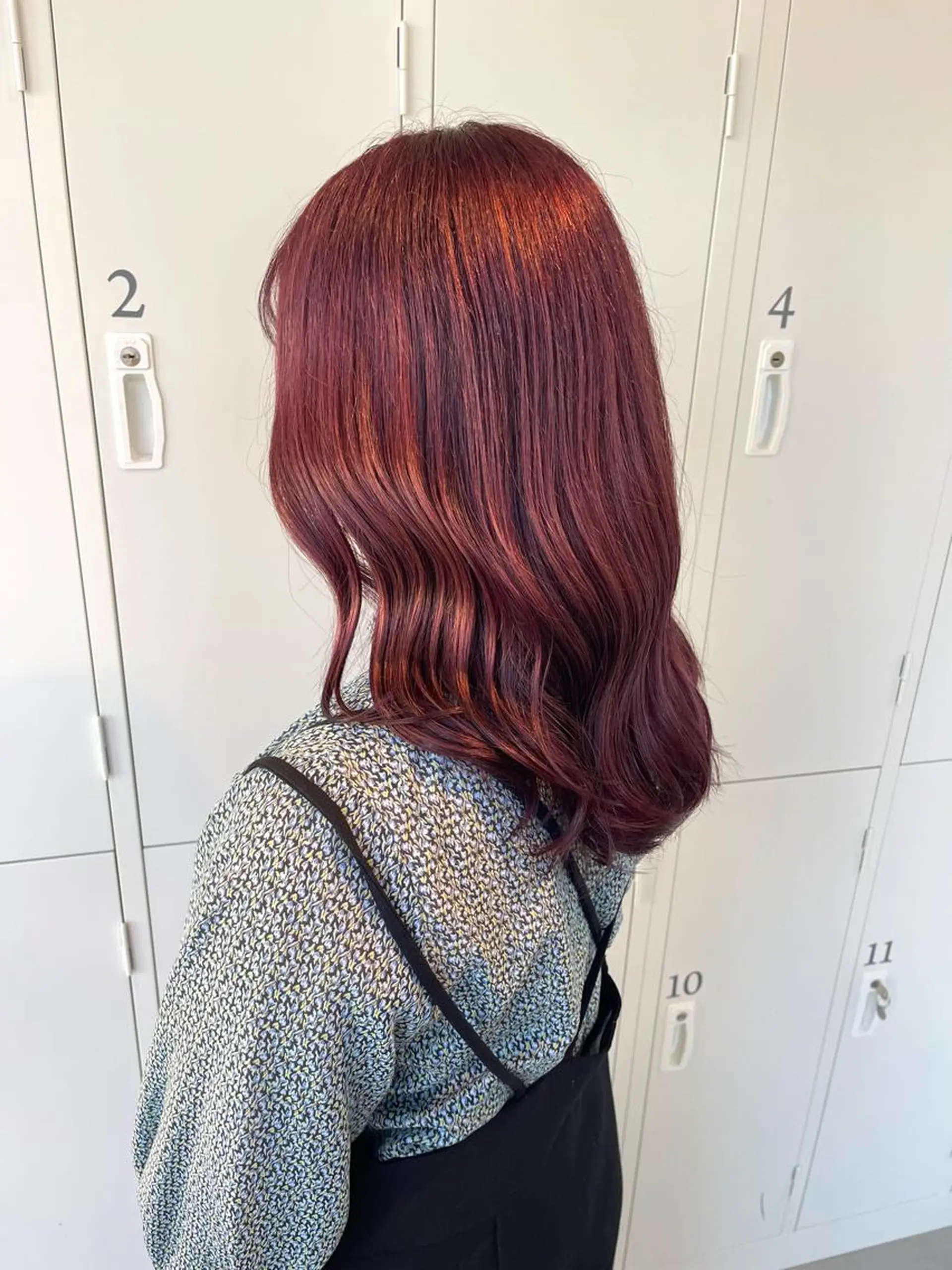 セミロング カラー 店長　MANAMI ／ブリーチ／骨格ボブのヘアスタイル