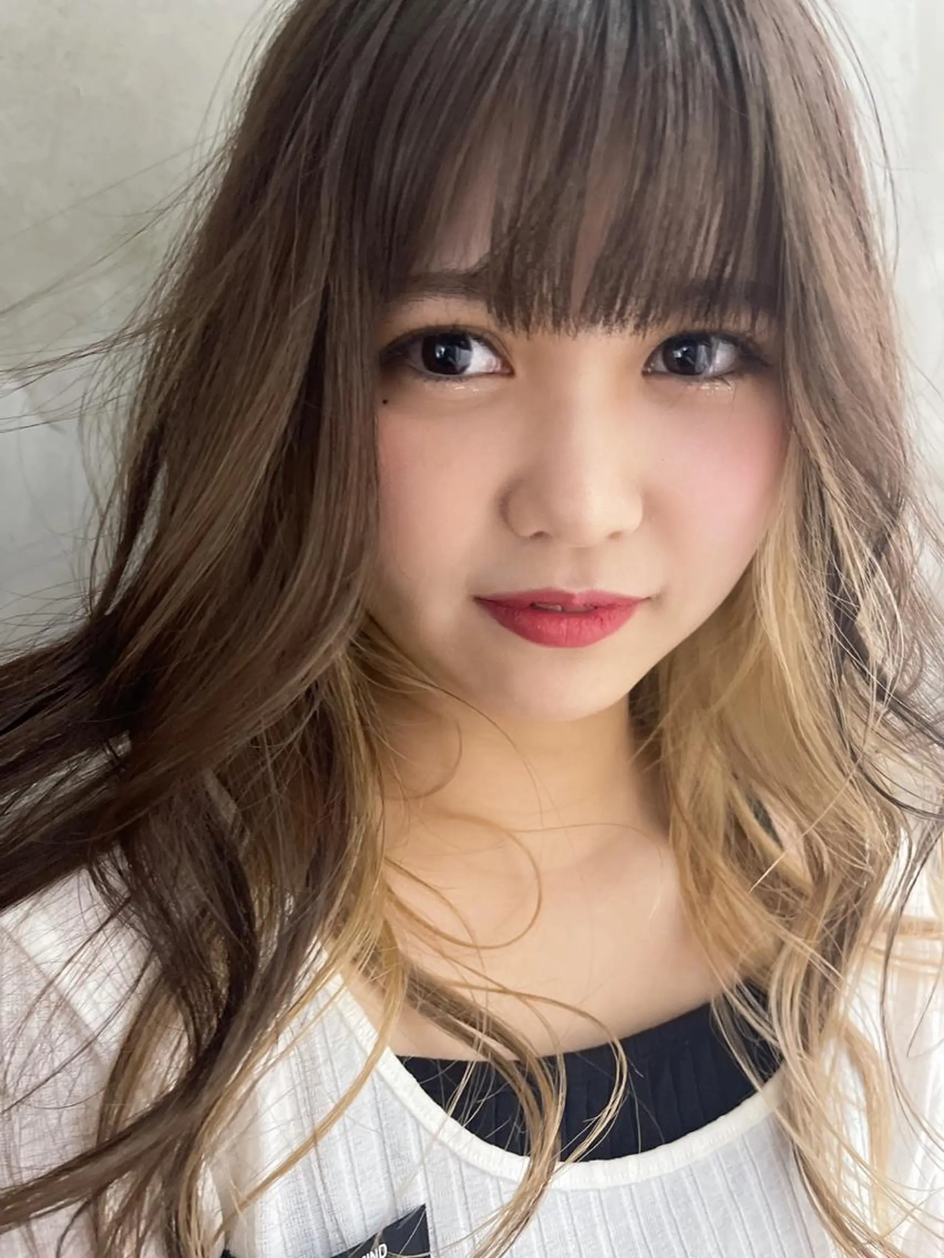 ロング 顔まわりレイヤー/ bob及川亜沙美のヘアスタイル