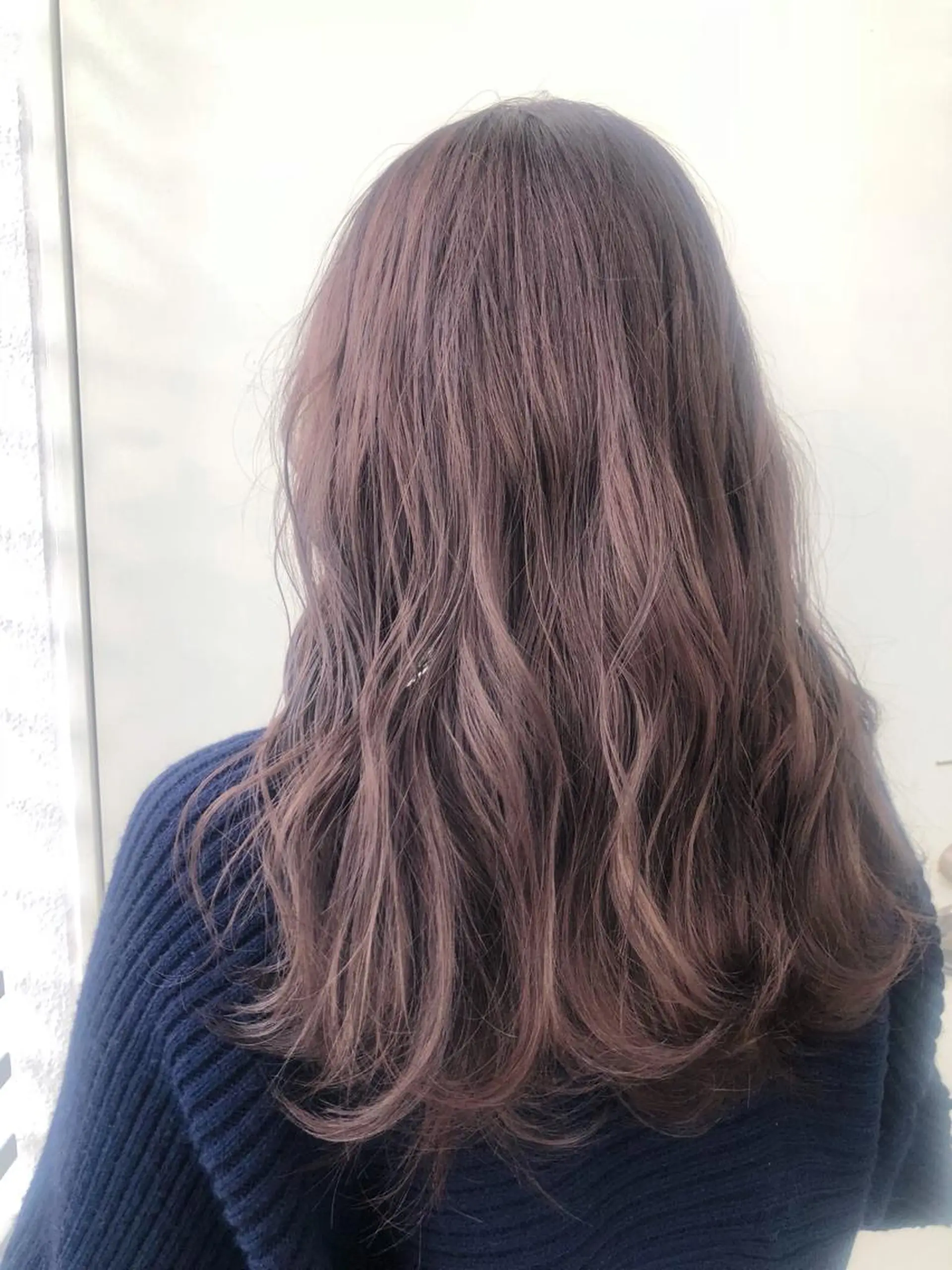 ロング カラー 韓国ヘア顔周りカット 艶髪ベージュtamaのヘアスタイル