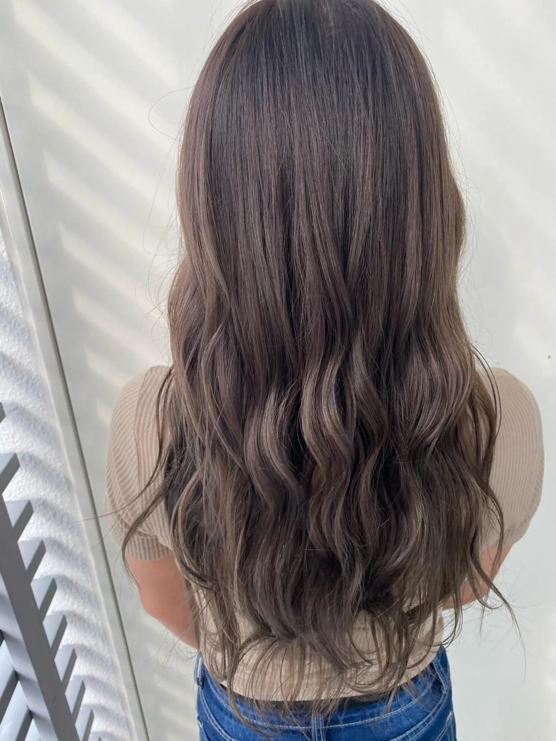 ロング カラー 韓国ヘア顔周りカット 艶髪ベージュtamaのヘアスタイル