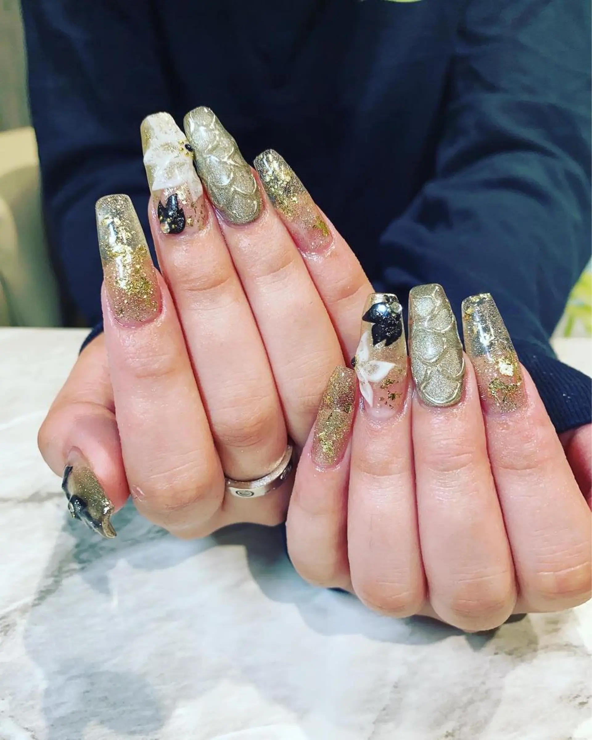 ネイル 成人式 ハンドネイル フットネイル ハンドケア nail salon  AlgeTy所属・✴︎:.｡. MAKI.｡.:✴︎のネイルデザイン
