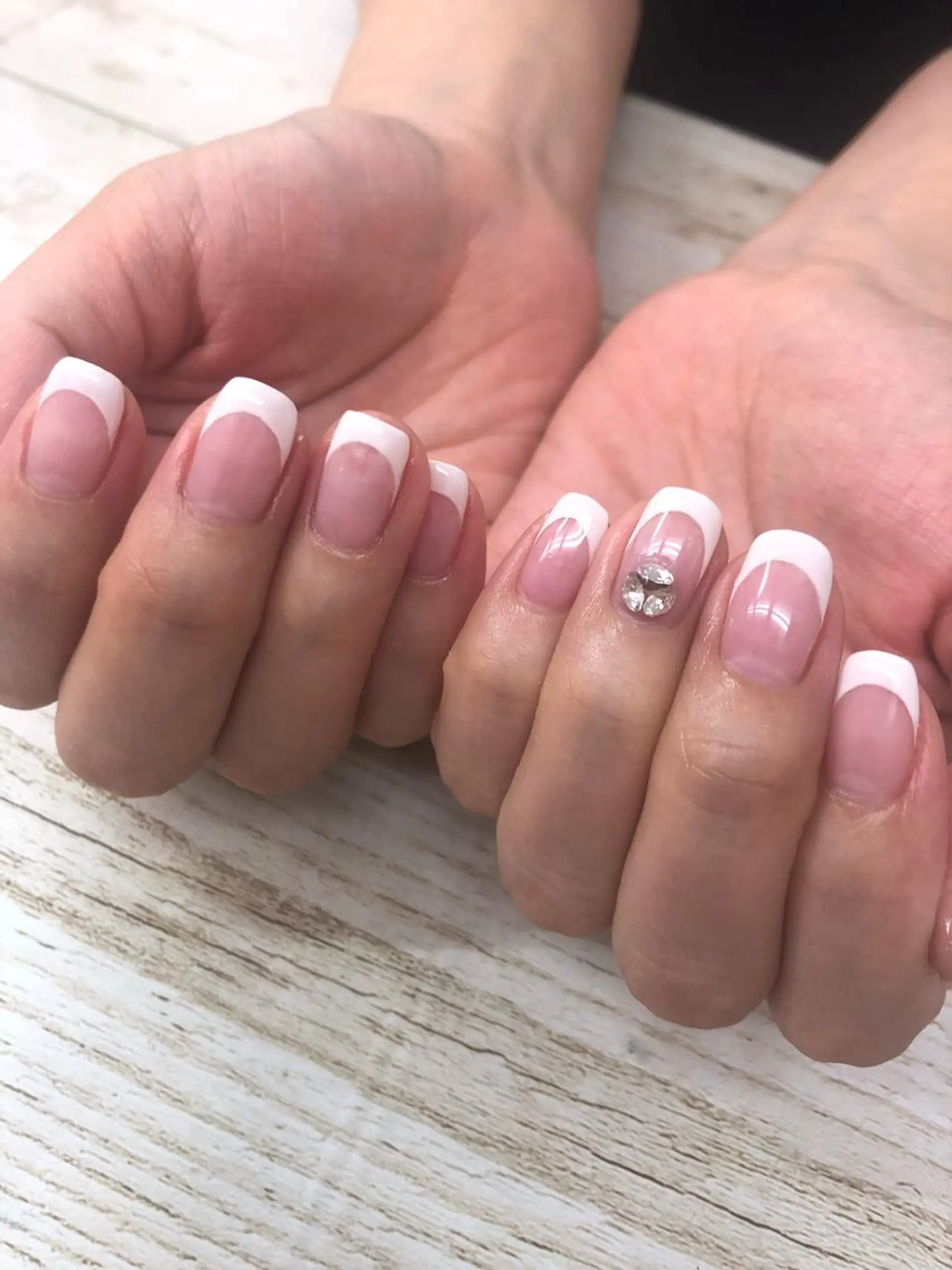 ネイル フレンチネイル ジェルネイル ハンドネイル Nail salon Museのネイルデザイン