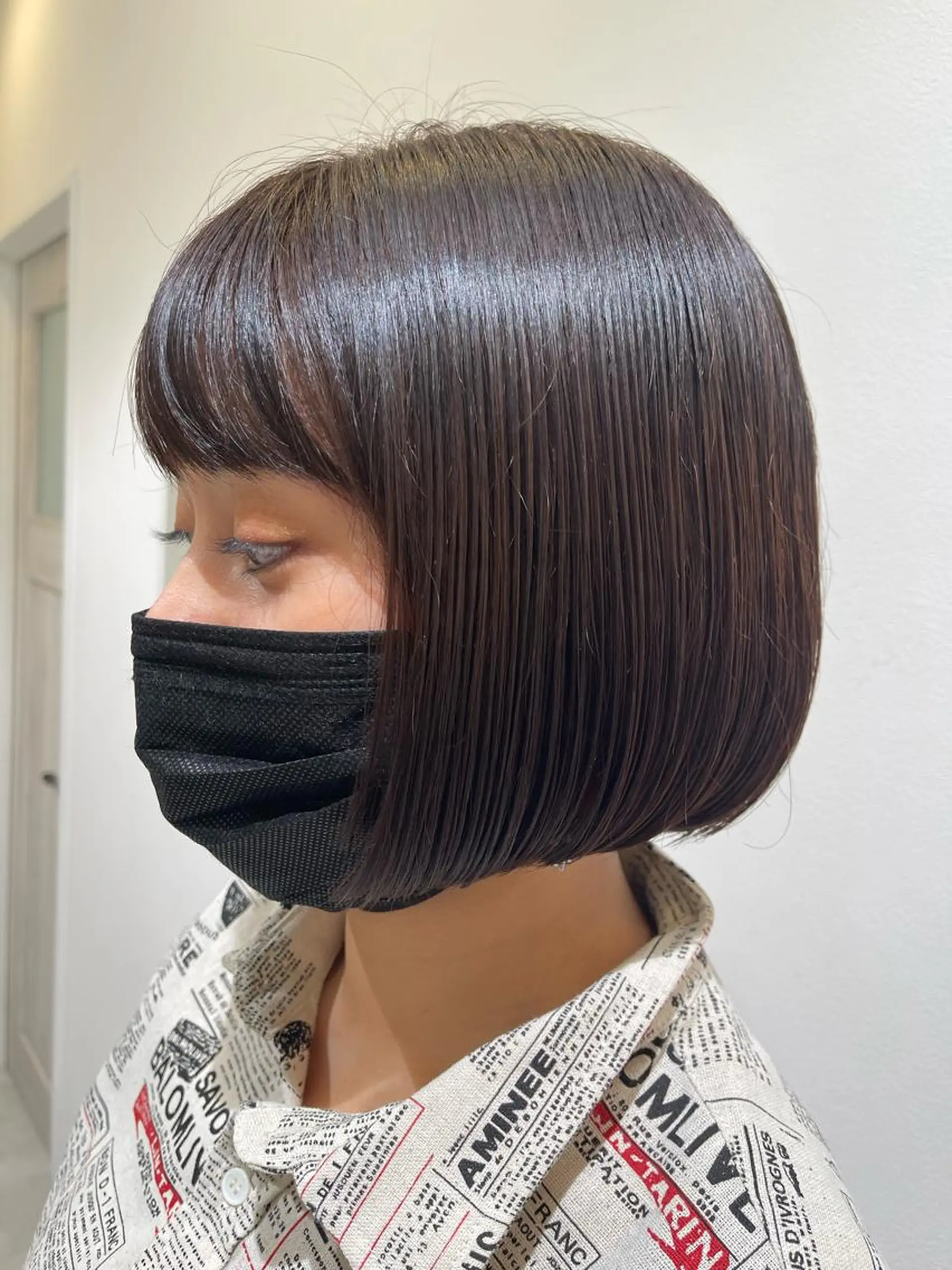 ショート ボブ 由比藤理子 ブリーチカラー🌈のヘアスタイル