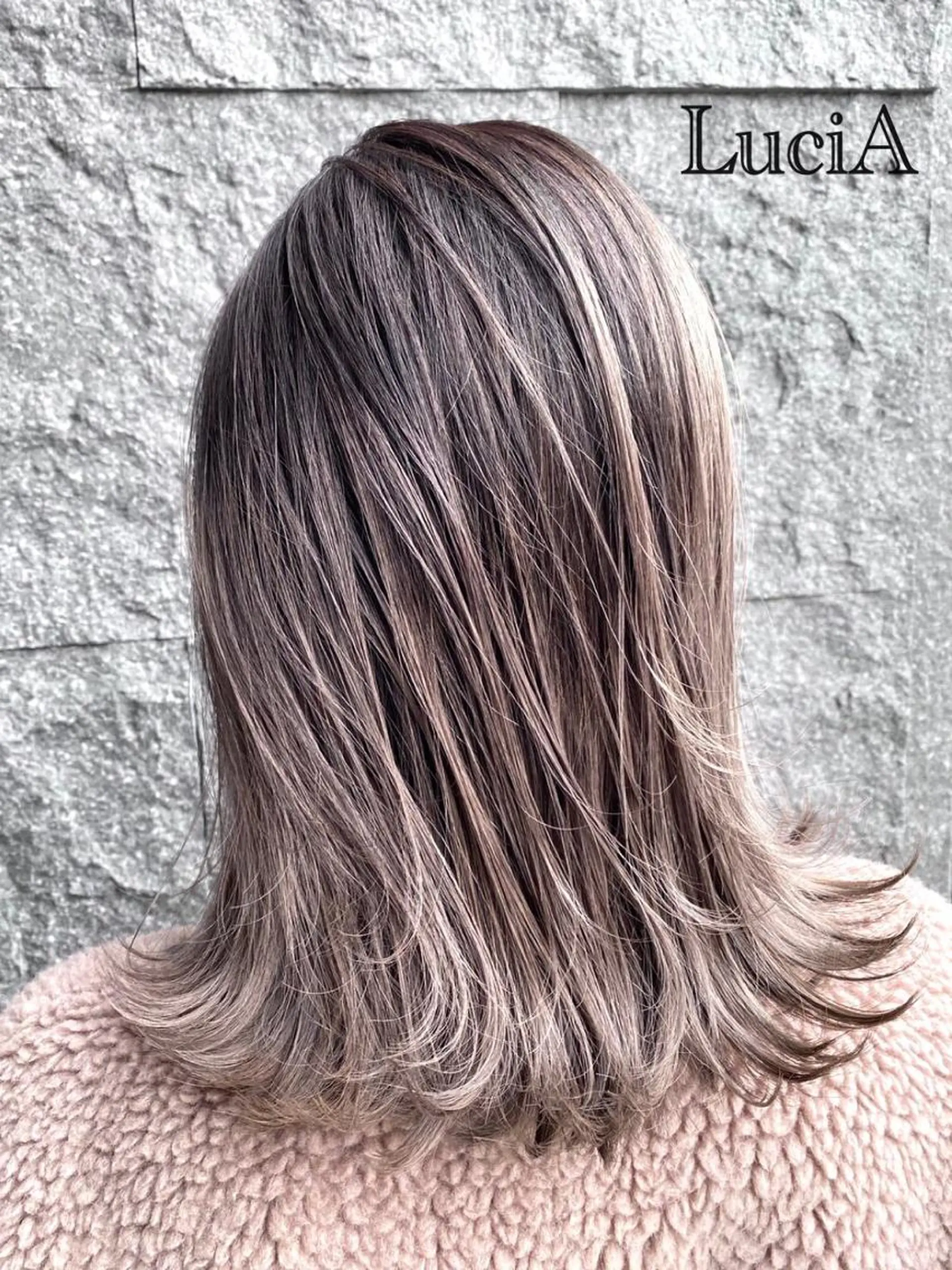 カラー ヘアアレンジ ロング エクステ LuciA\5900のヘアスタイル