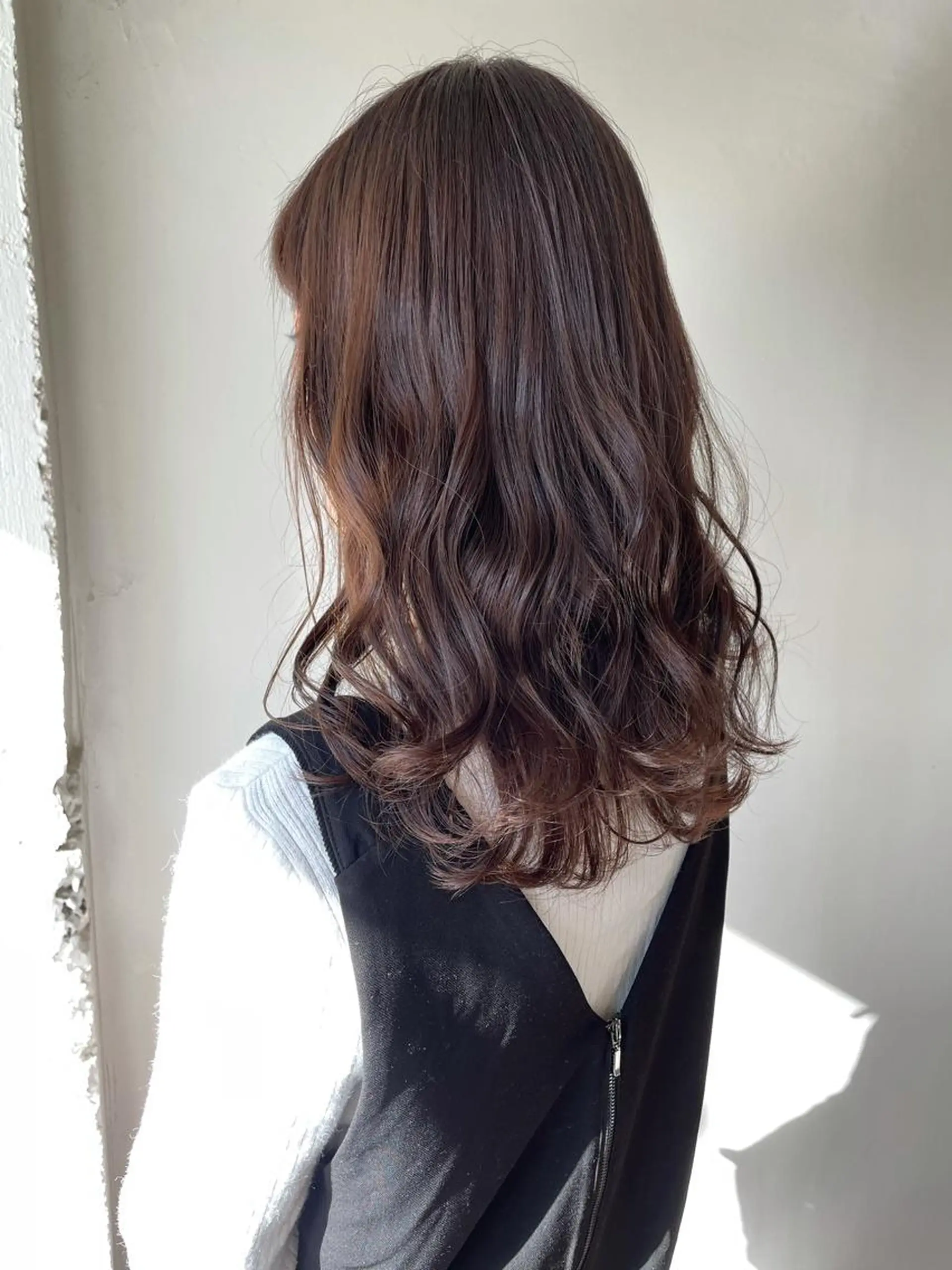 セミロング カラー 安藤 佑衣のヘアスタイル