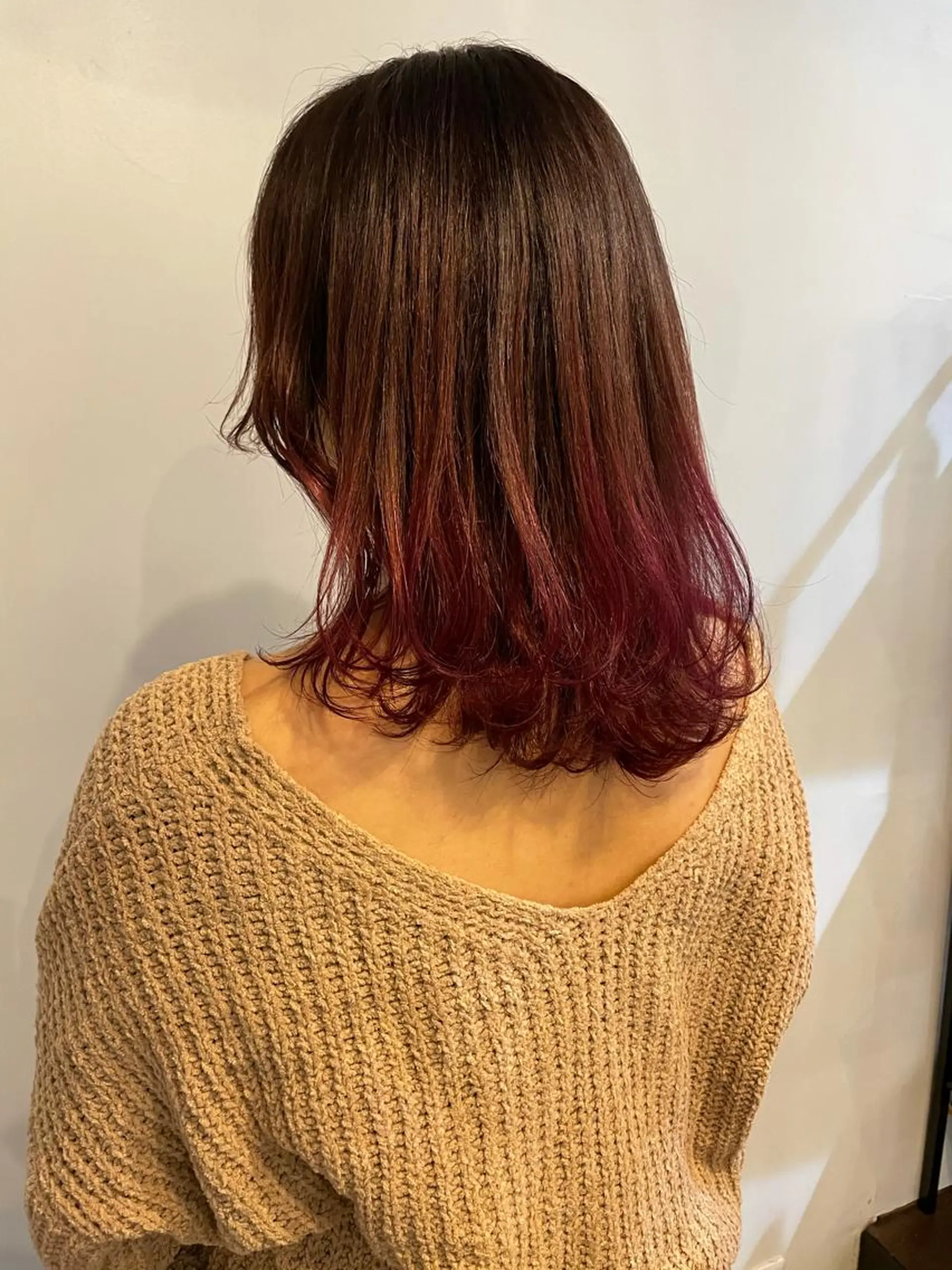 ミディアム カラー 安藤 佑衣のヘアスタイル