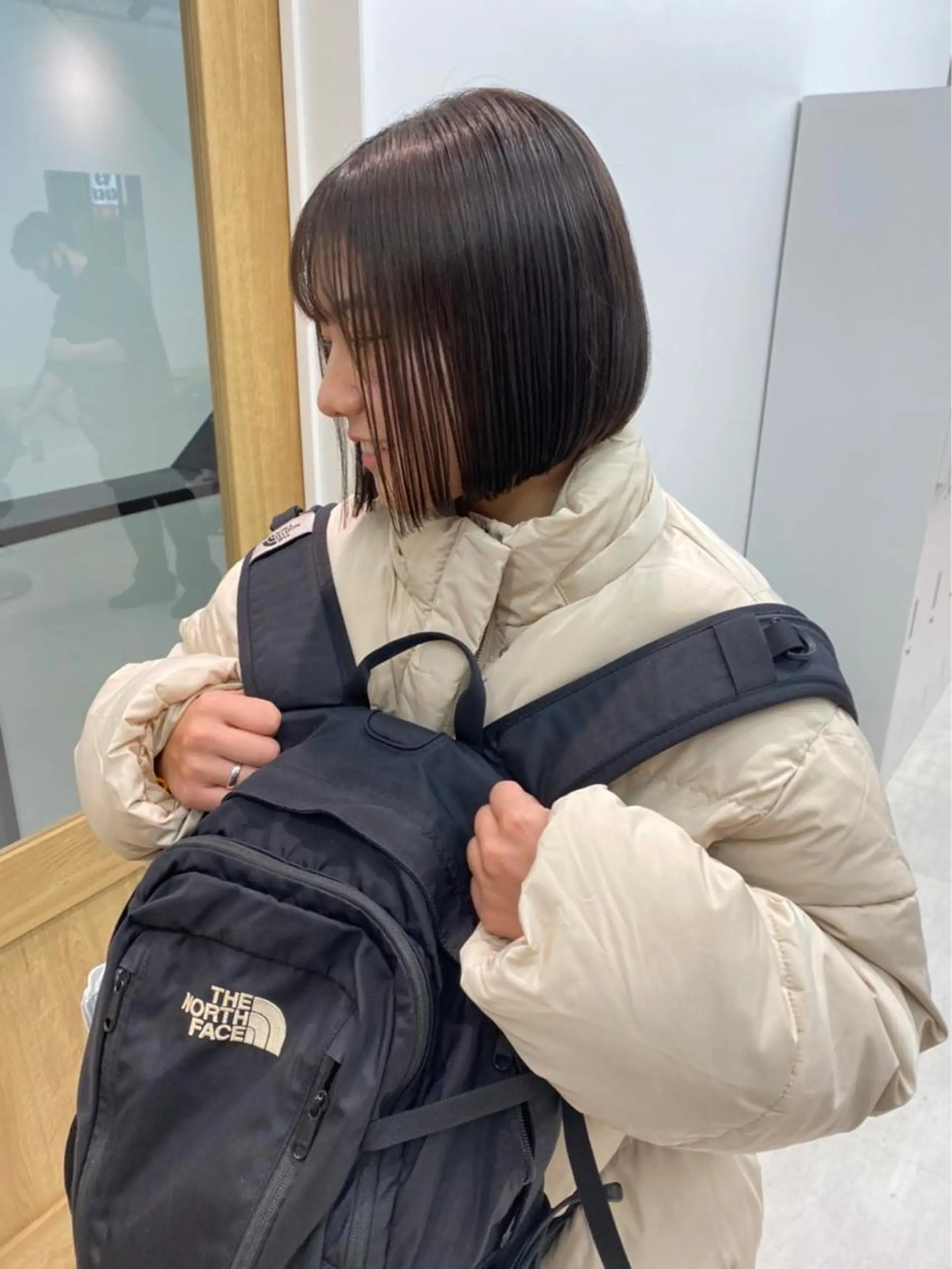 ショート チョコレートブラウン lar 立川南口所属・砂岡 里奈のヘアスタイル