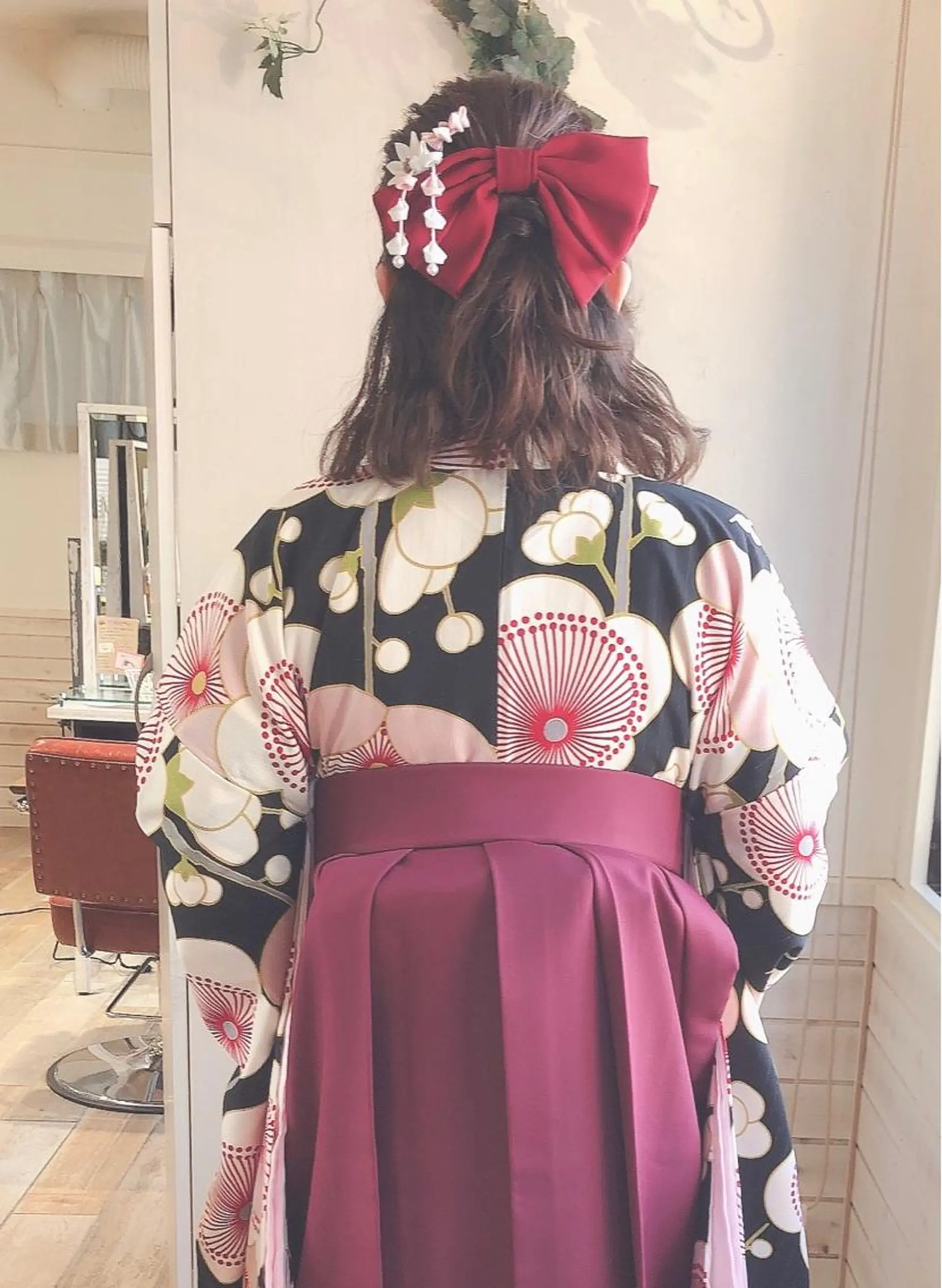 ミディアム ヘアアレンジ 卒業式のヘアスタイル あき えいみのヘアスタイル