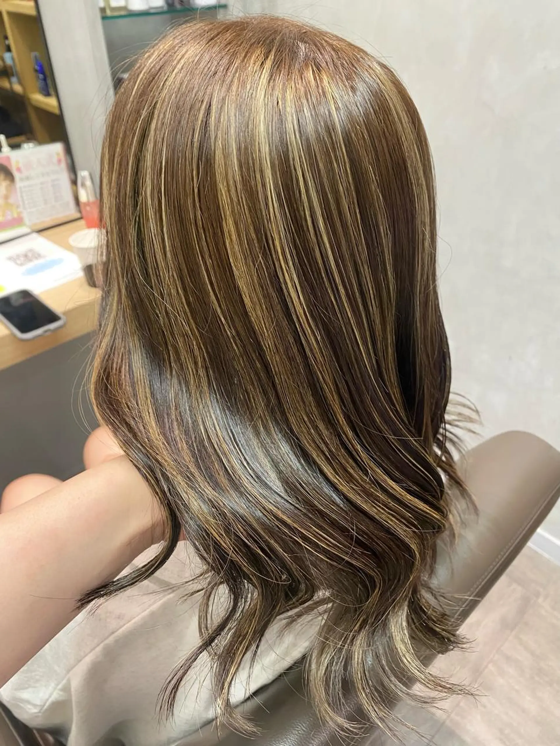 ミディアム カラー デザインカラー ハイライトカラー ハイライト デザインカラー/ kanae🌱のヘアスタイル