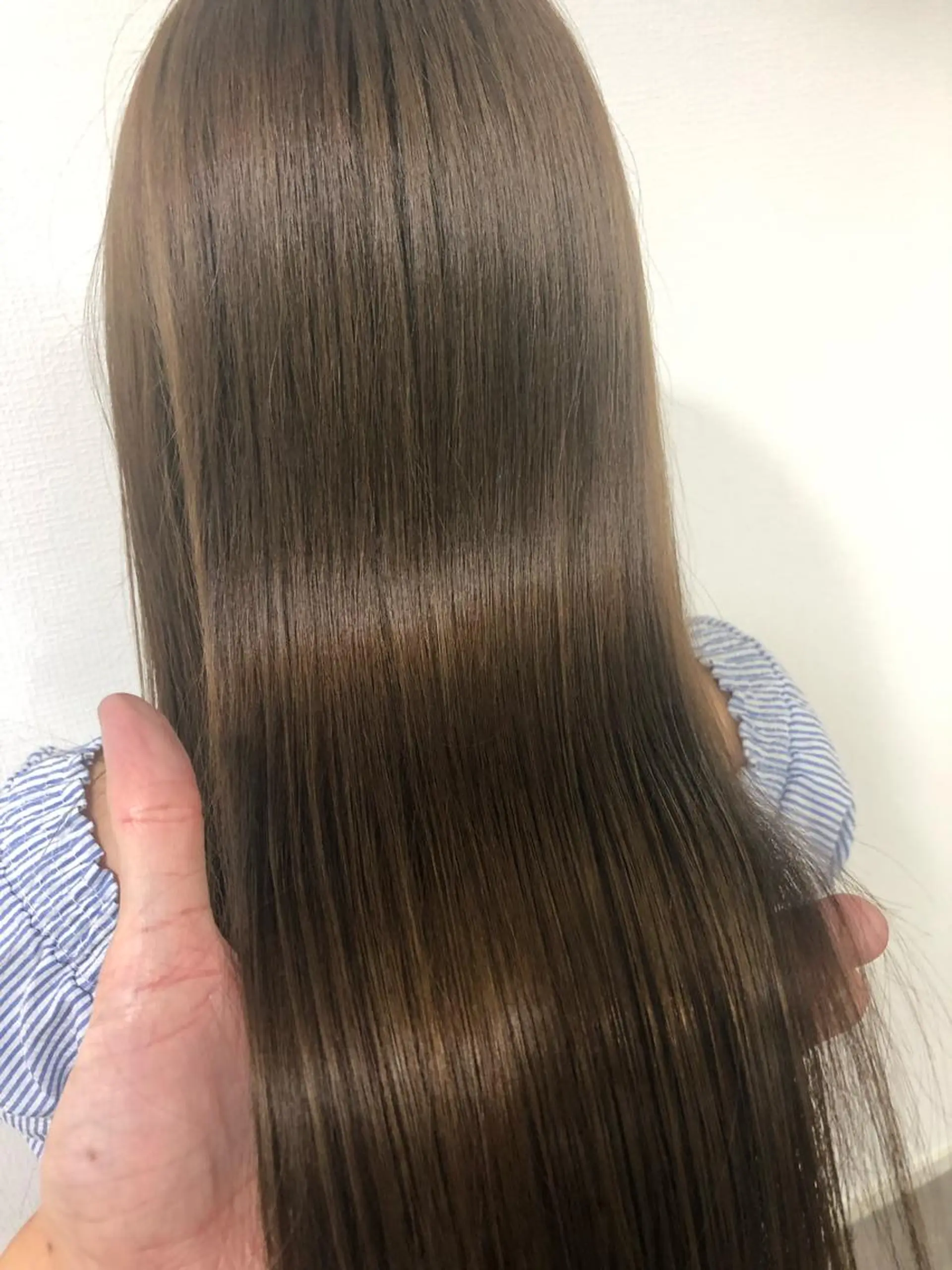 ロング カット 縮毛矯正 トリートメント トレヴァー デルチザンのヘアスタイル