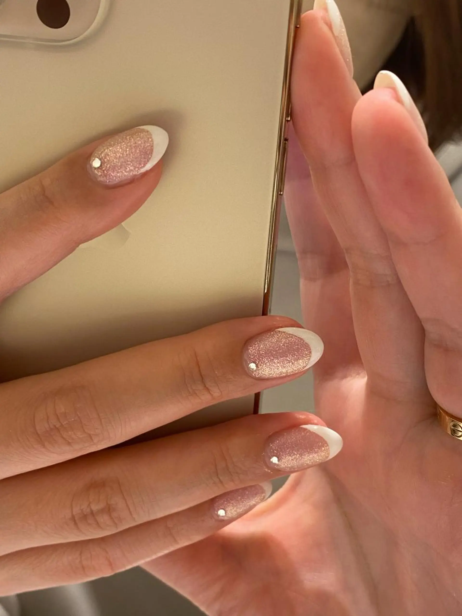 ネイル フレンチネイル ストーンネイル ハンドネイル Ann. nail.tokyo所属・Ann nailのネイルデザイン