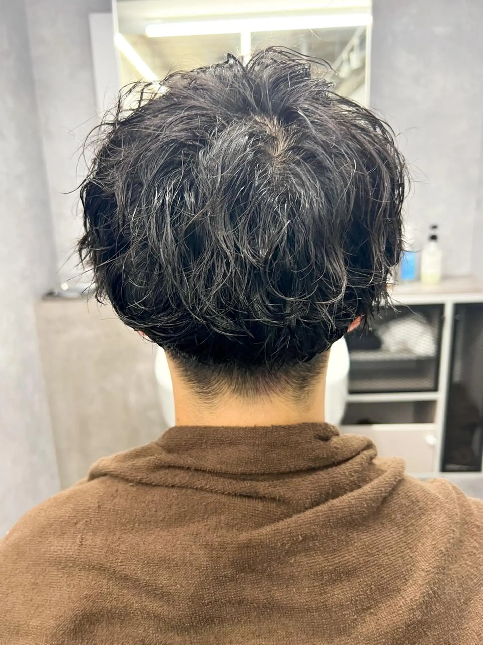 ミディアム パーマ メンズ マッシュ 刈り上げ 波巻きパーマ カット パーマ The Gollum cut＆shave所属・垢抜け・メンズパーマ 津山祐紀のヘアスタイル