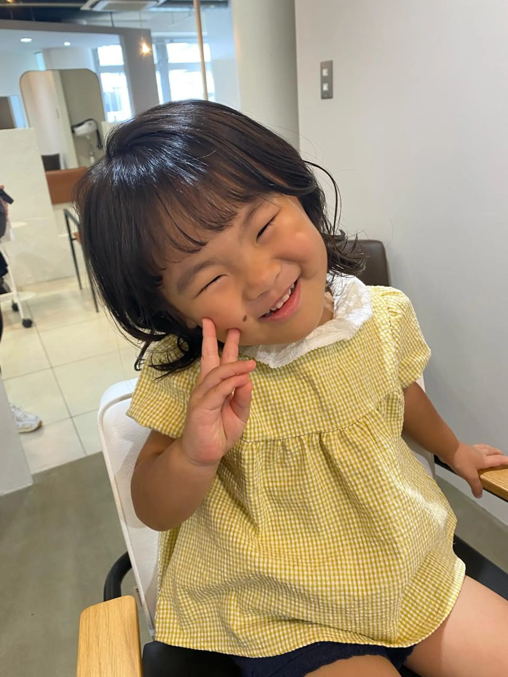 ミディアム I nagiのヘアスタイル