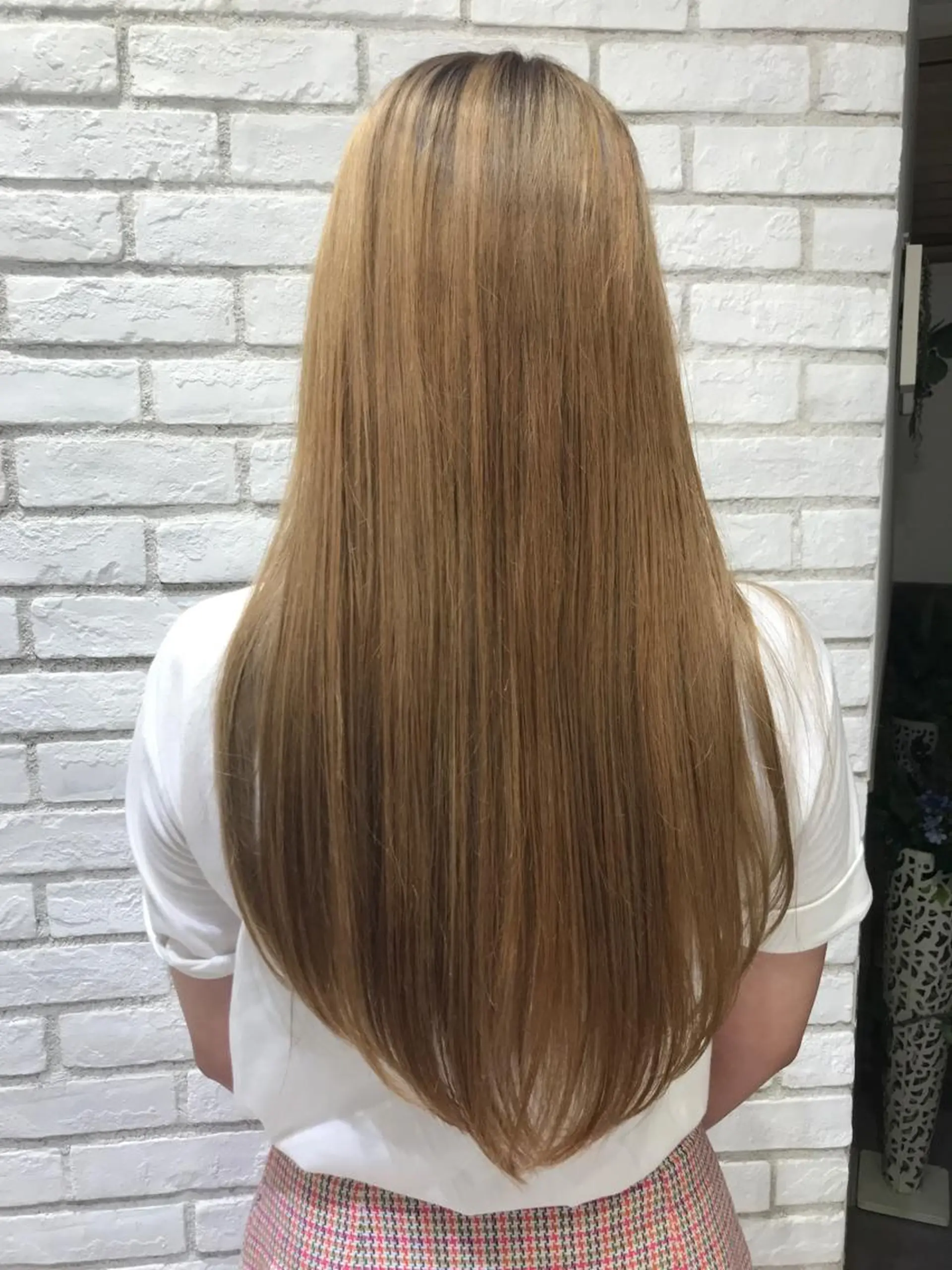 ロング カラー アッシュ ブリーチ ブロンド Ash 戸田公園店のヘアスタイル