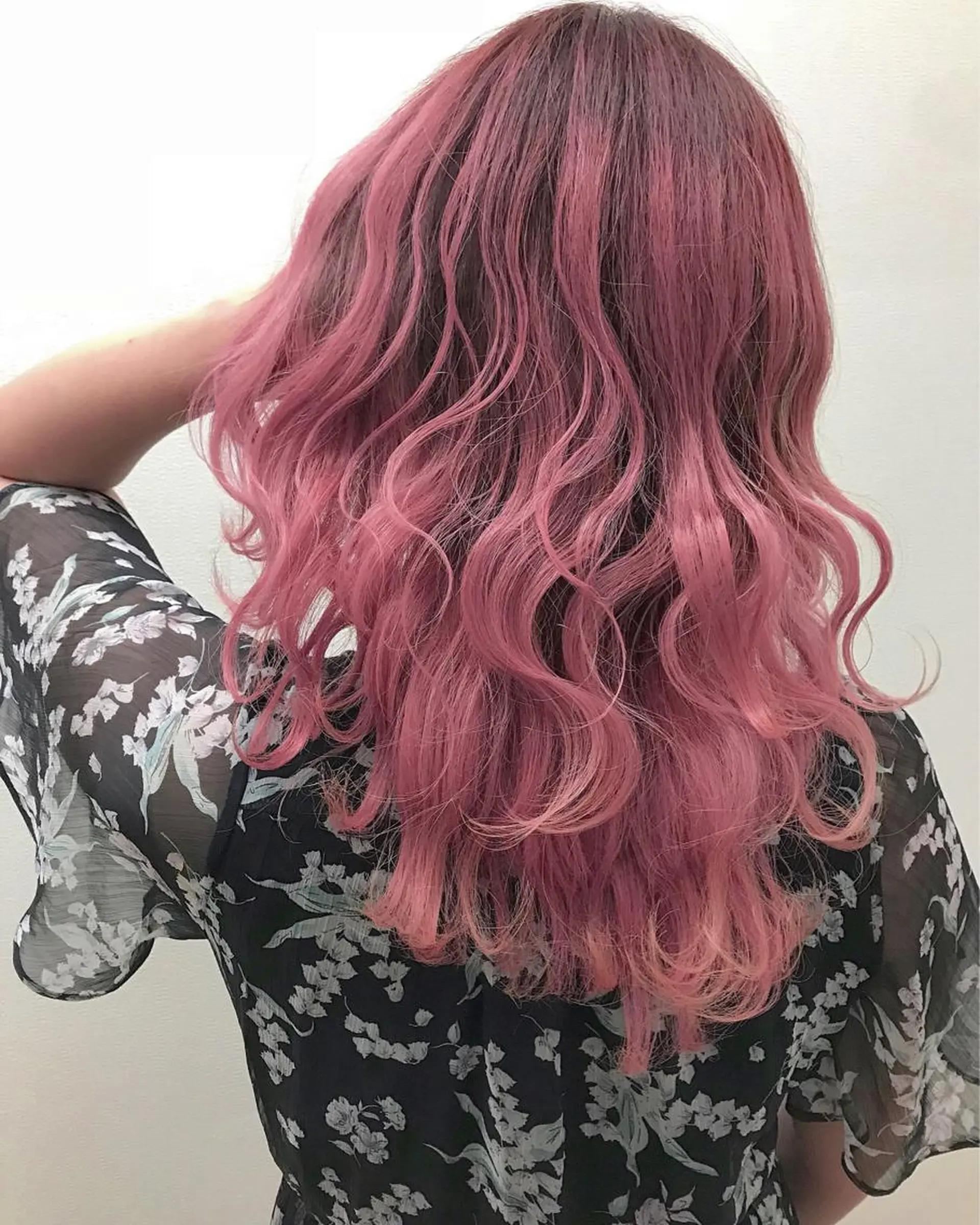 ロング 🧡色落ちまで2度綺 麗なカラー🧡ヨシキのヘアスタイル