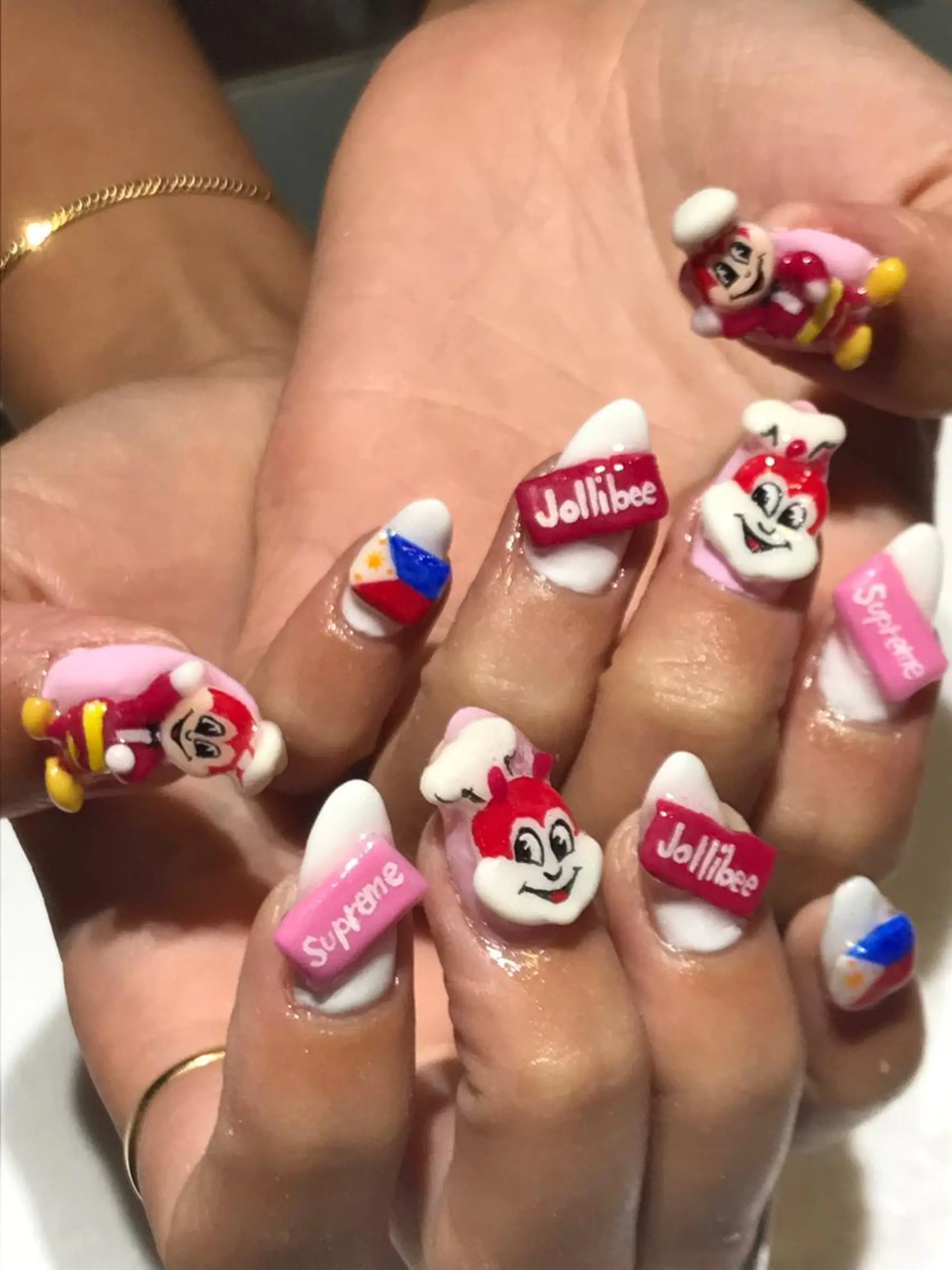 ネイル アートネイル YUN 💅のネイルデザイン