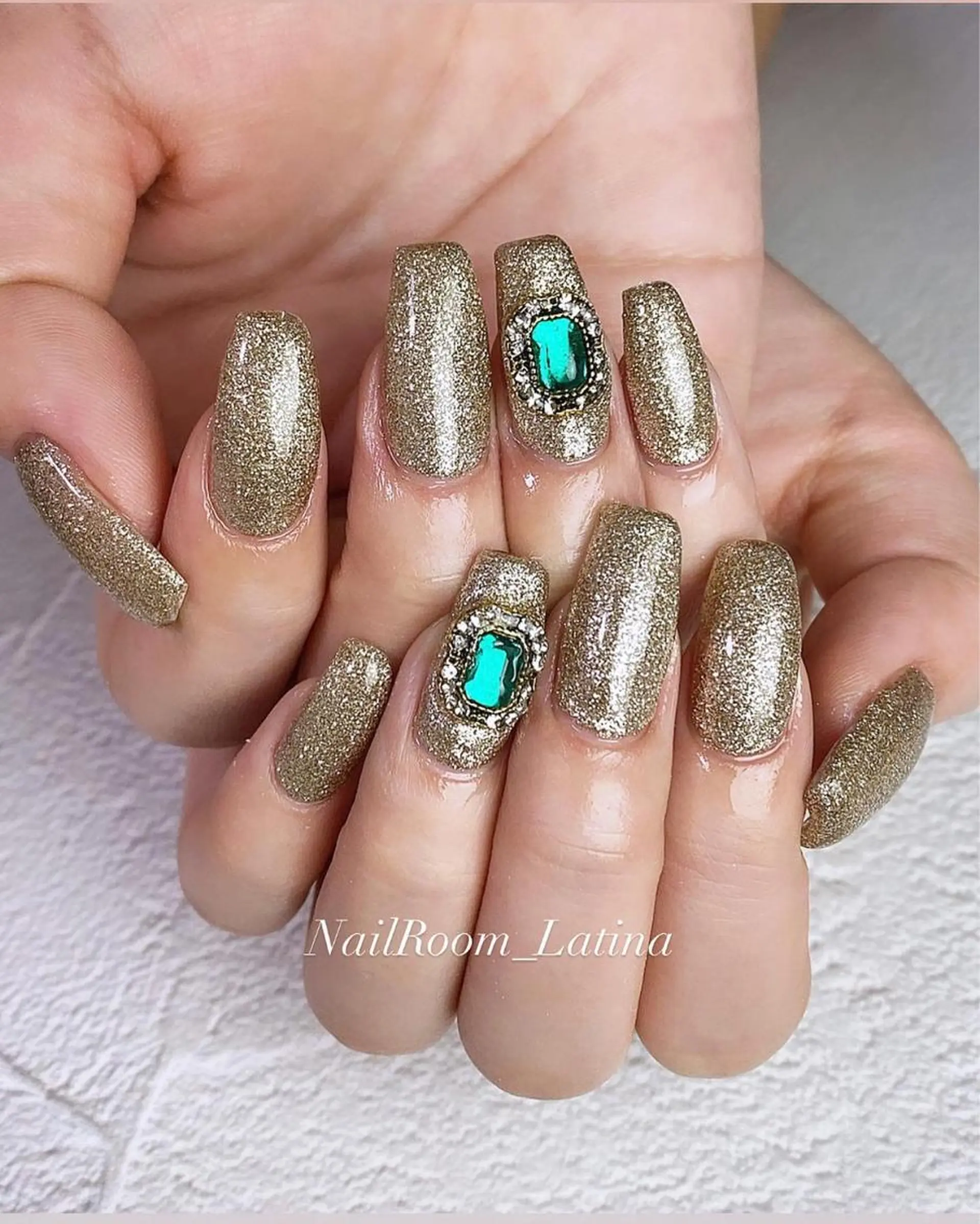 ネイル ラメ(グリッター) ハンドネイル ✾ NailRoom Latina🌻💓のネイルデザイン