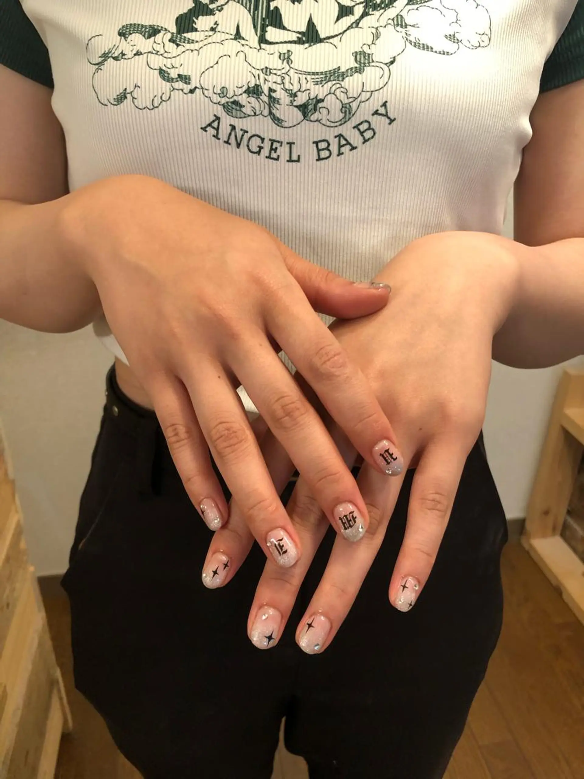 ネイル ハンドネイル フットネイル ハンドケア Nes.Nail所属・Miyagi Asamiのネイルデザイン