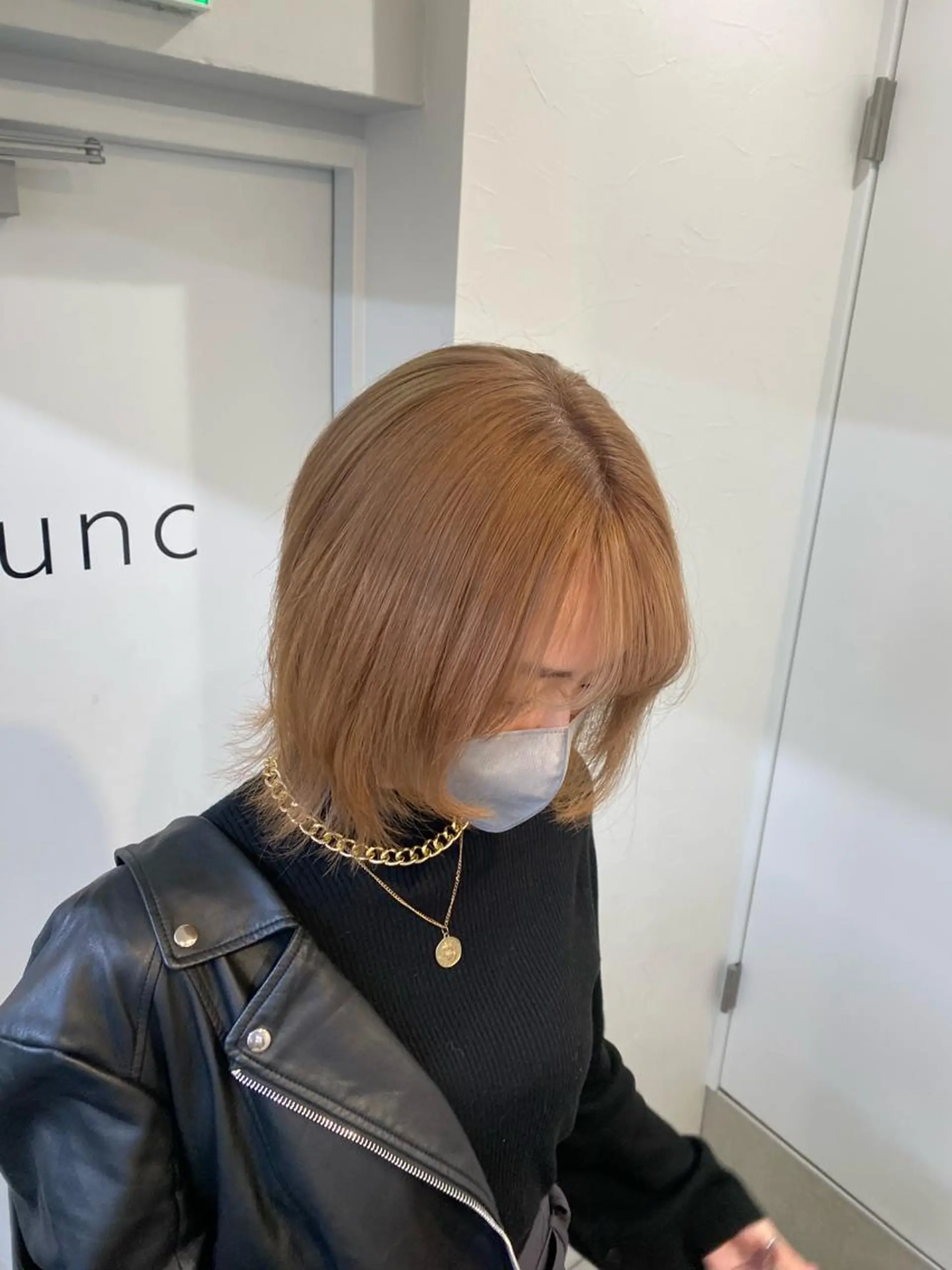 ショート カラー ブリーチ デザインカラー ハイトーンカラー 似合わせカット ウルフカット カット ヘアカラー トリートメント sunc所属・レイヤーカット ワンホンヘアそうたのヘアスタイル
