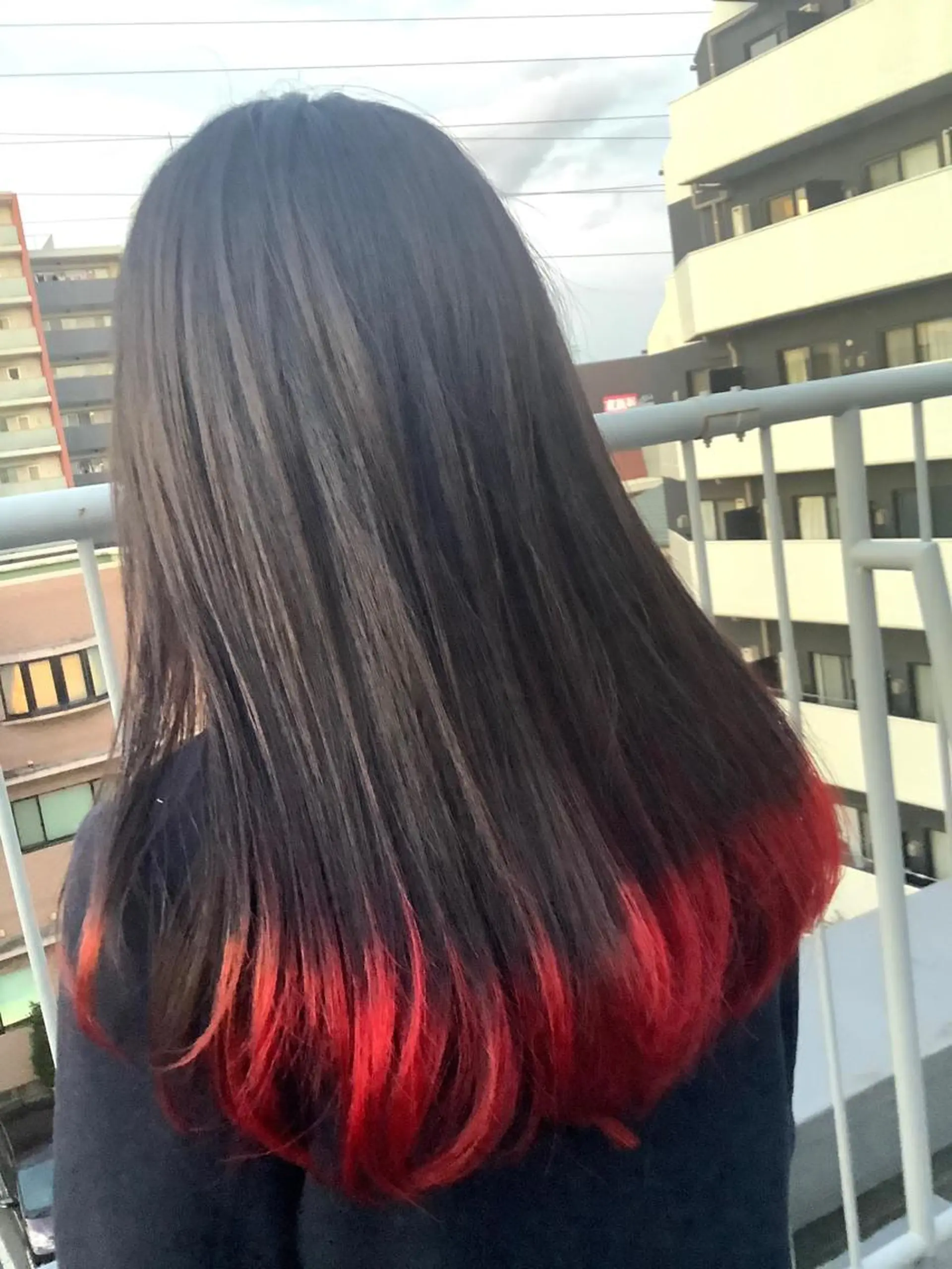 カラー レッドカラー 稲田 全将のヘアスタイル