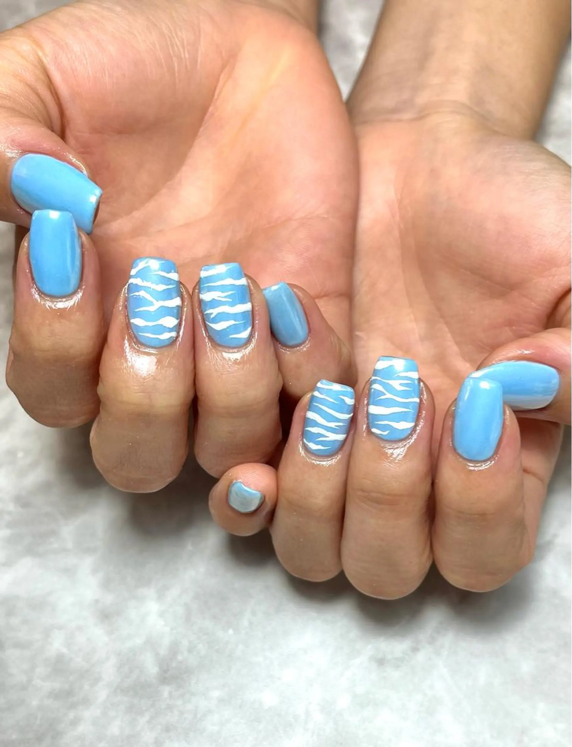 ネイル ジェルネイル キラキラネイル 韓国ネイル オフィスネイル パラジェル ハンドネイル nails' it...のネイルデザイン