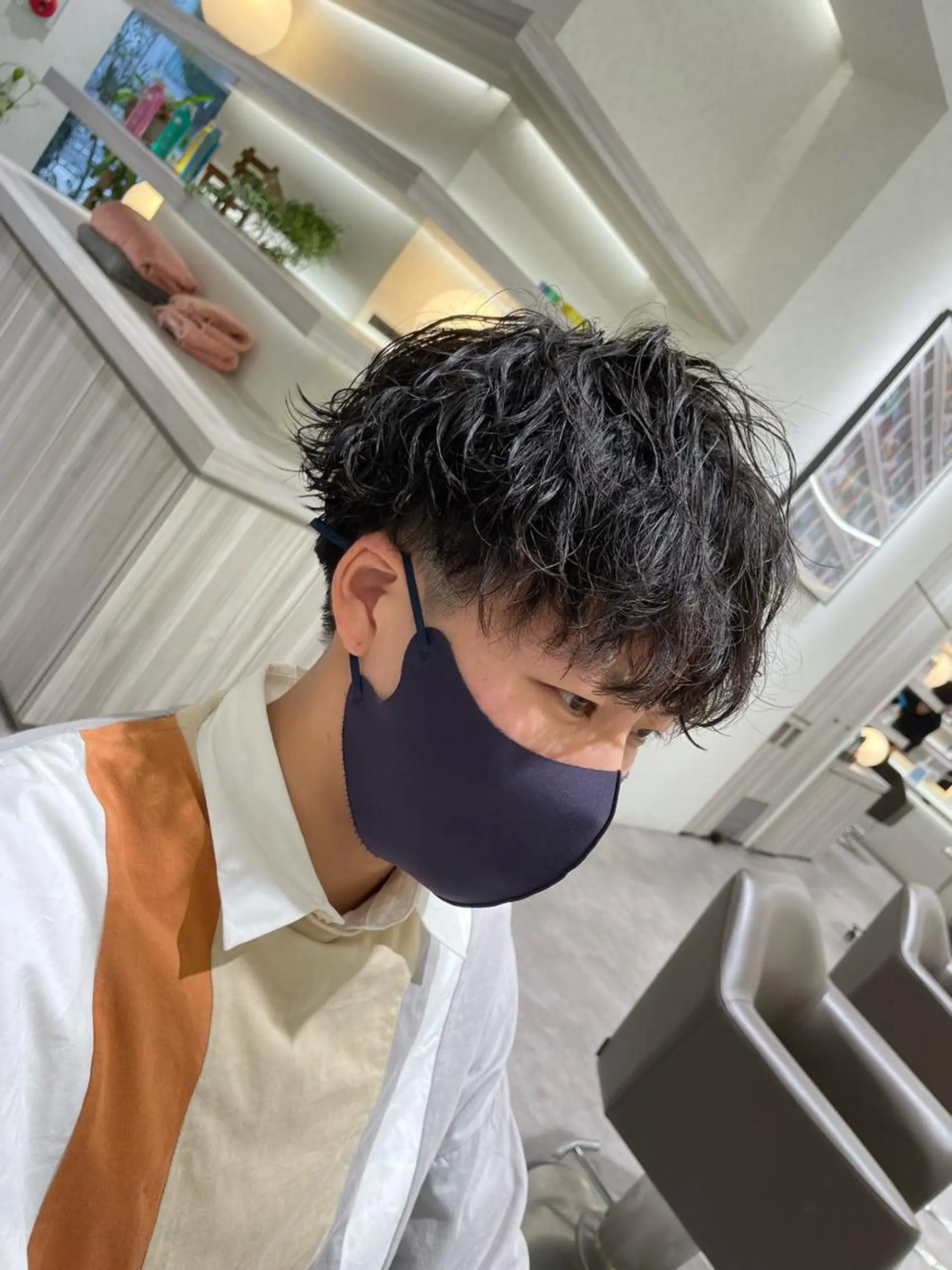 ショート パーマ メンズ メンズパーマ 波巻きパーマ カット パーマ Reginavita栄所属・パーマ×メッシュ/ 本日空き○/岡本一真のヘアスタイル