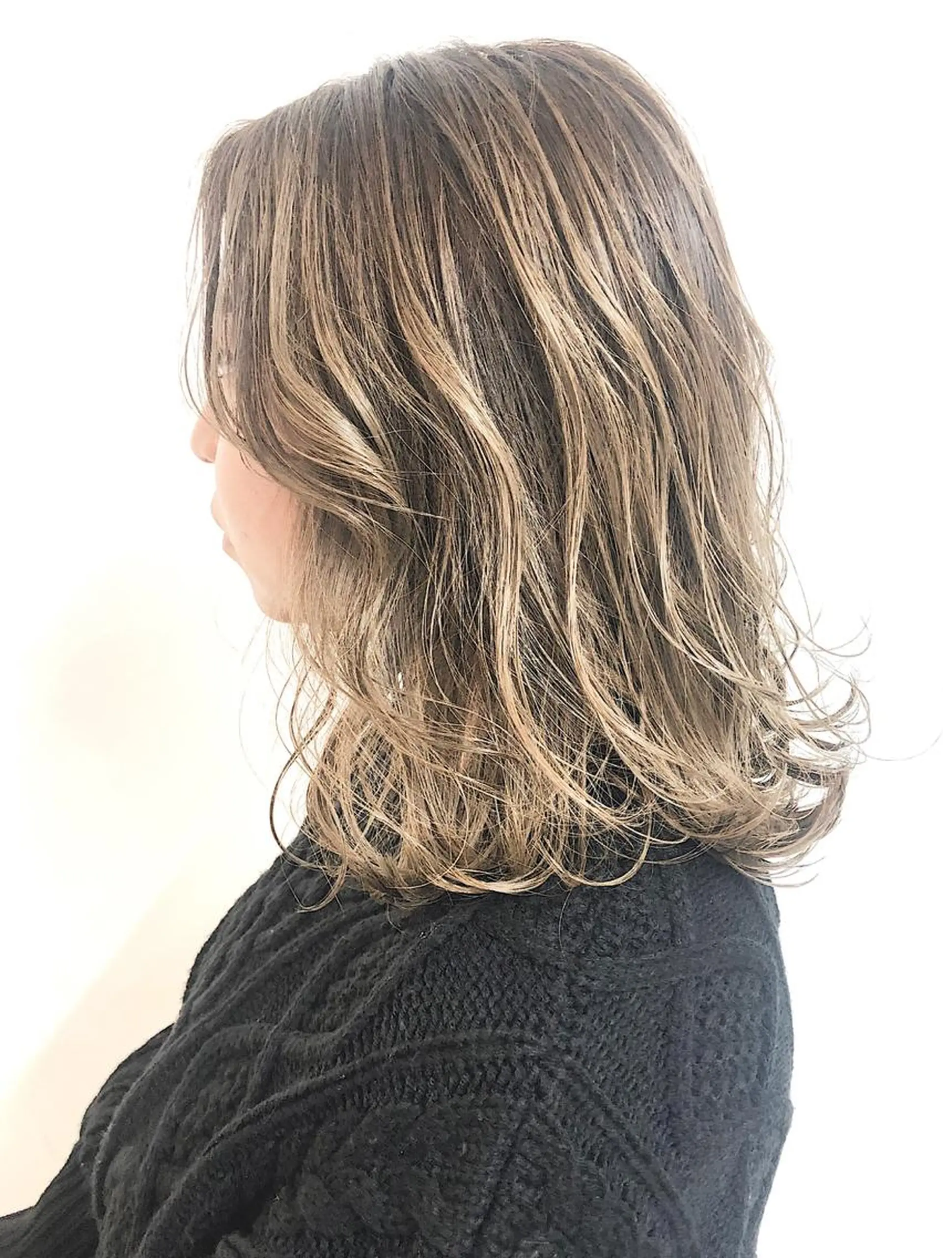 ミディアム カラー カット ヘアカラー トリートメント ヘアセット 360°キレイな ショートカットのヘアスタイル