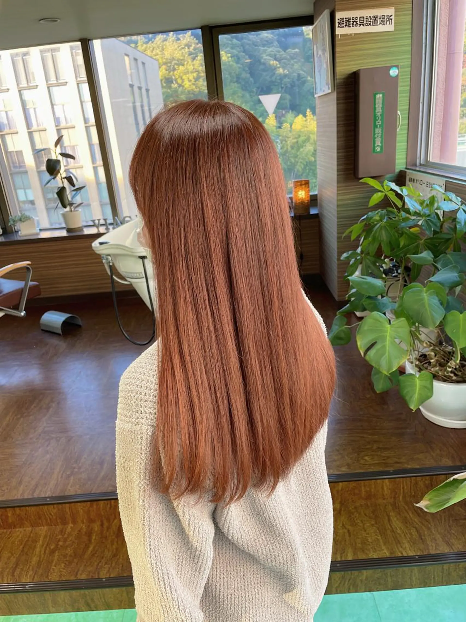 ロング カラー オレンジ ピンクカラー ヘアカラー 土居 正季のヘアスタイル