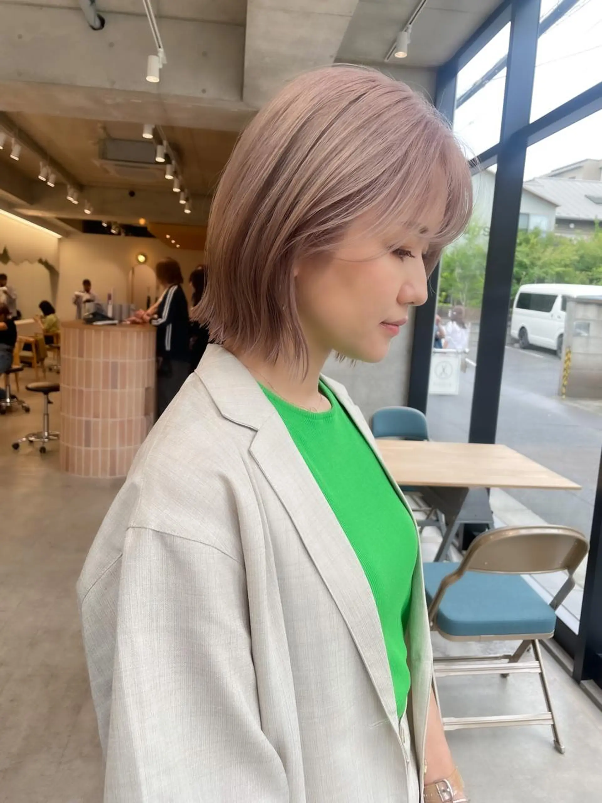 ショート カラー ヘアアレンジ ミニボブ/ブリーチ 🌈MISATOのヘアスタイル