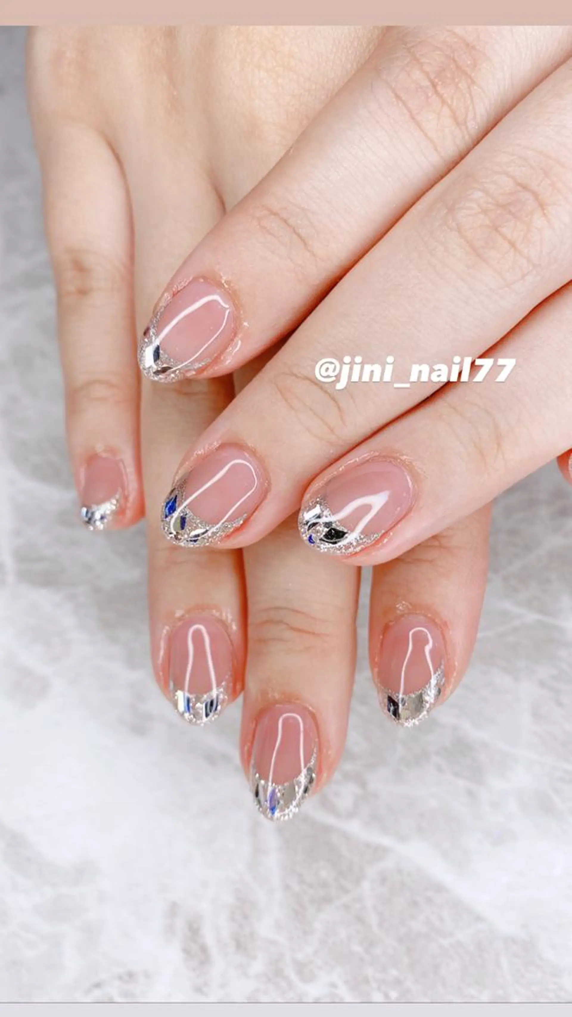 ネイル ハンドネイル JINI NAIL所属・ジニ ネイルのネイルデザイン