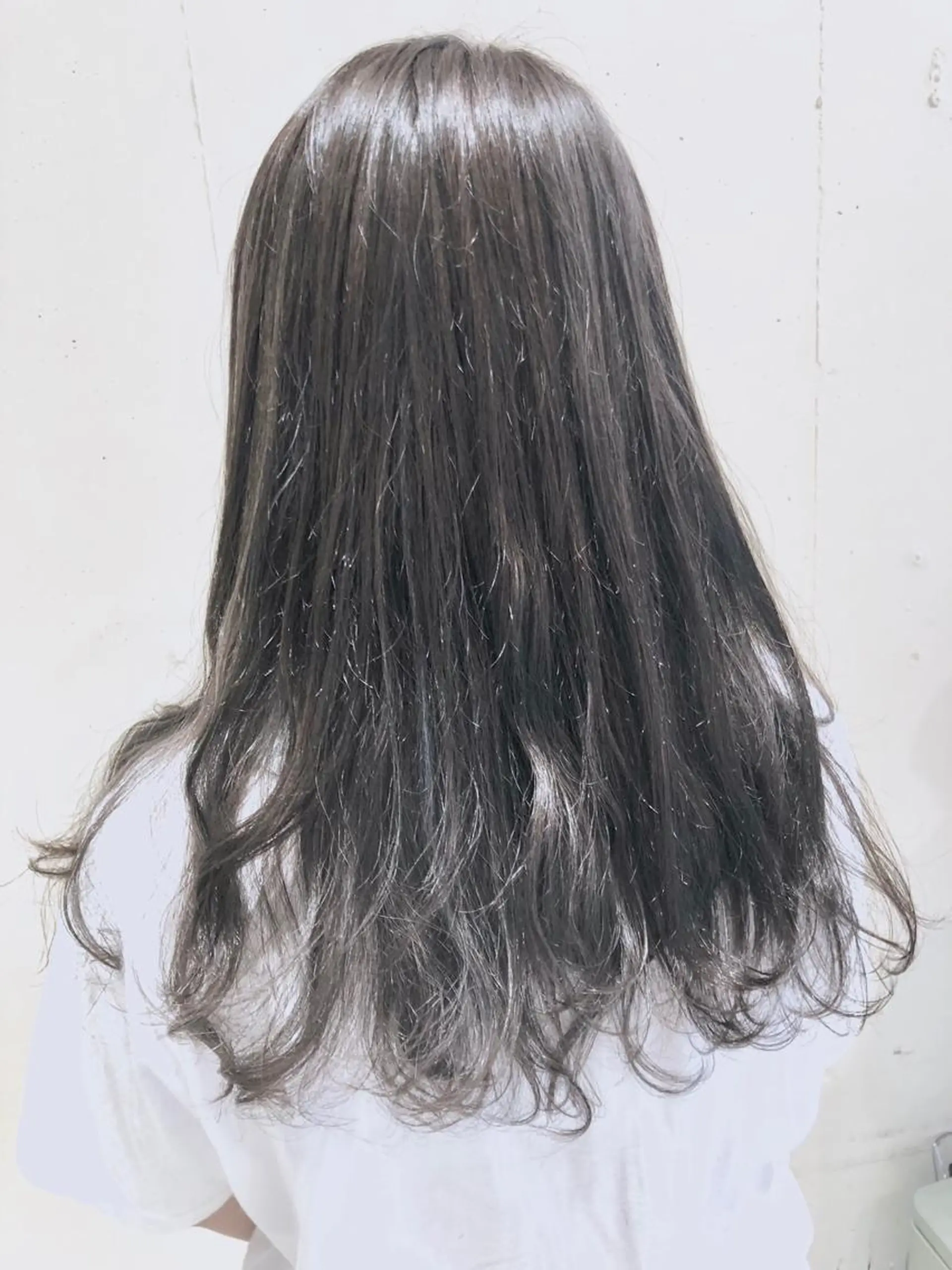 セミロング カラー パーマ ヘアアレンジ バレイヤージュ ブリーチ 透明感カラー グラデーションカラー グレージュ 【ツヤ髪美容師】 ツダケイスケのヘアスタイル