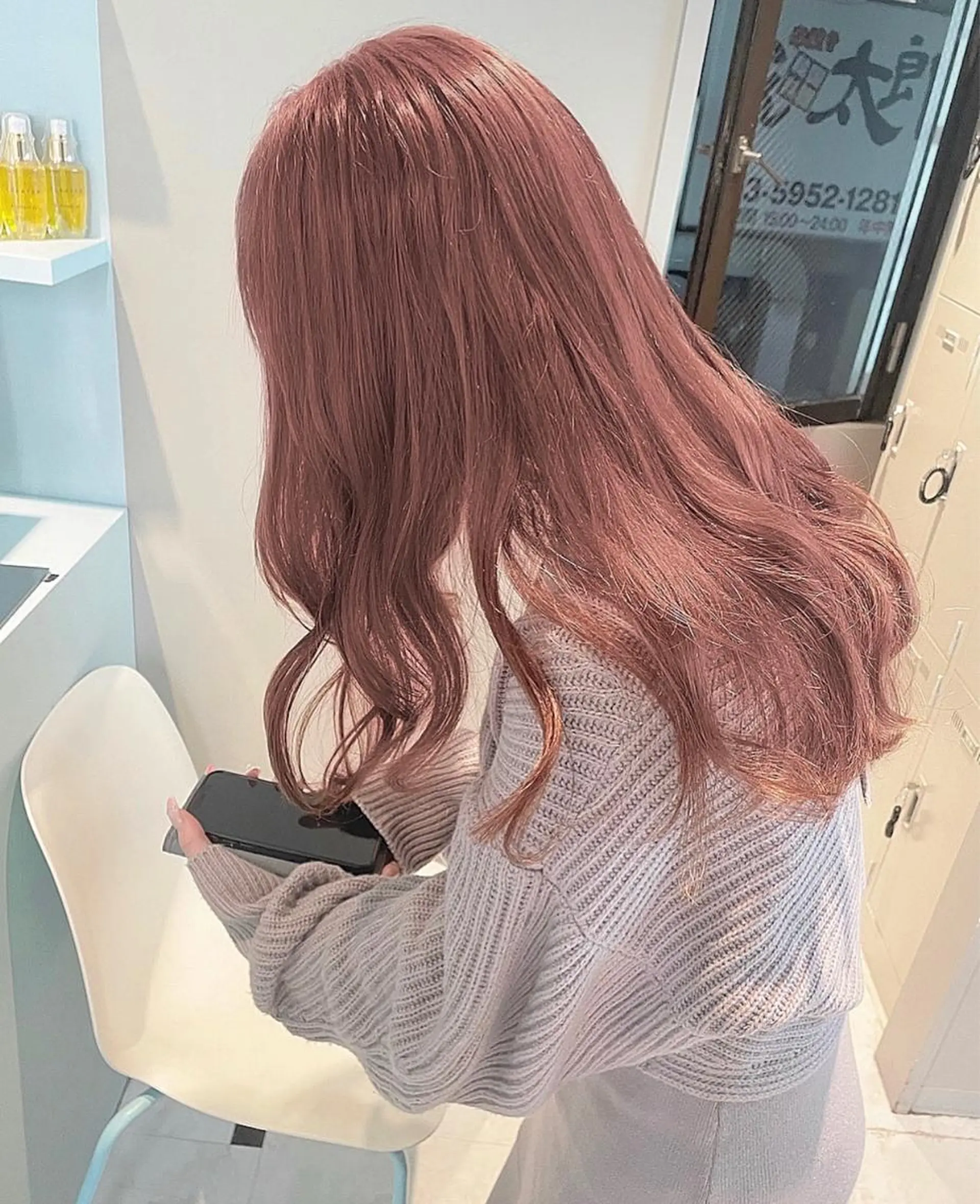 ミディアム ヘアカラー トリートメント サロウィン新宿三丁目East所属・💕冬モテ×上品色気 モテヘア💕山田航介のヘアスタイル