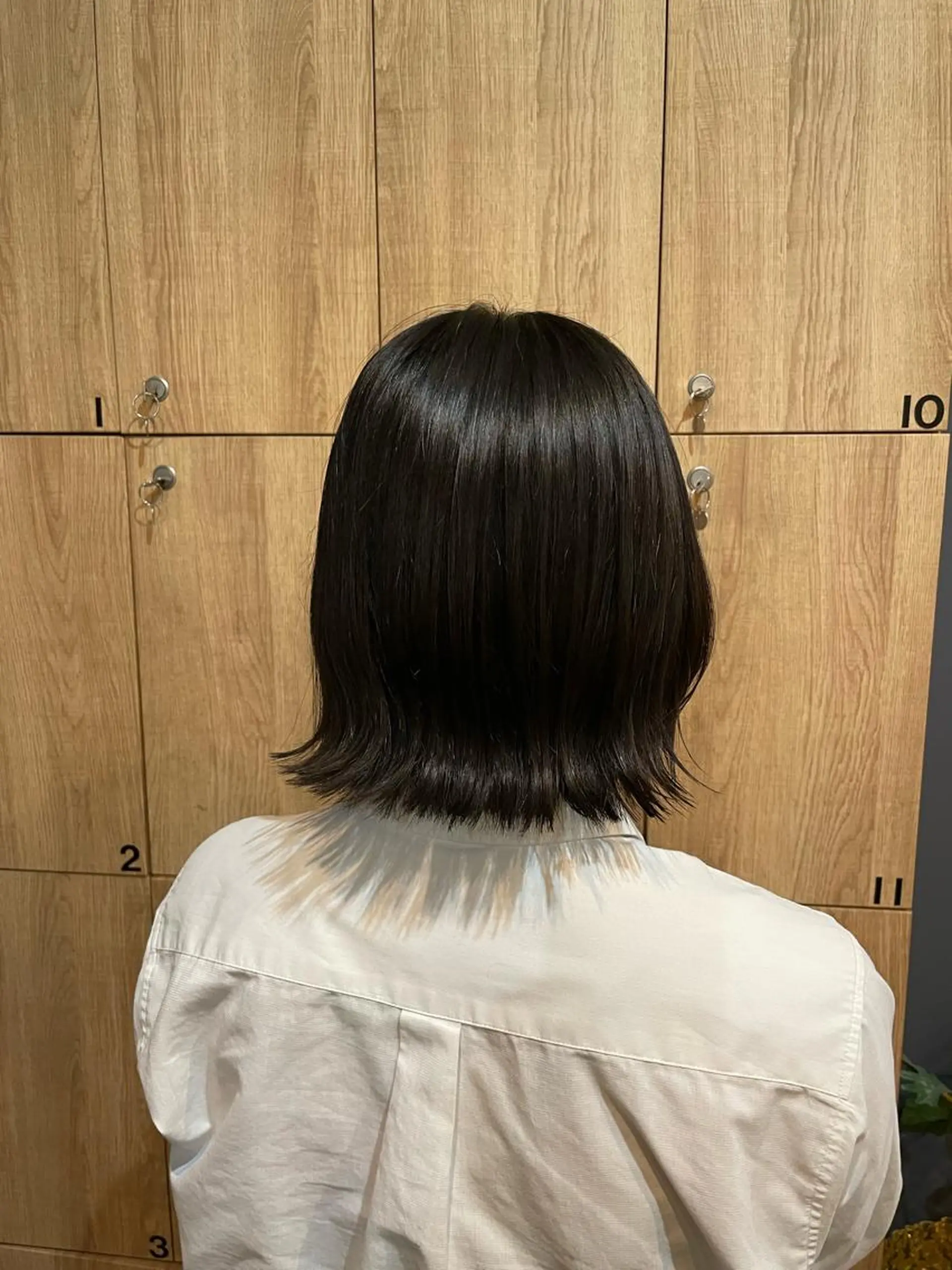 ショート 切りっぱなしボブ ボブ 外ハネヘア 鎌取/透明感カラー /ボブ/顔まわりのヘアスタイル