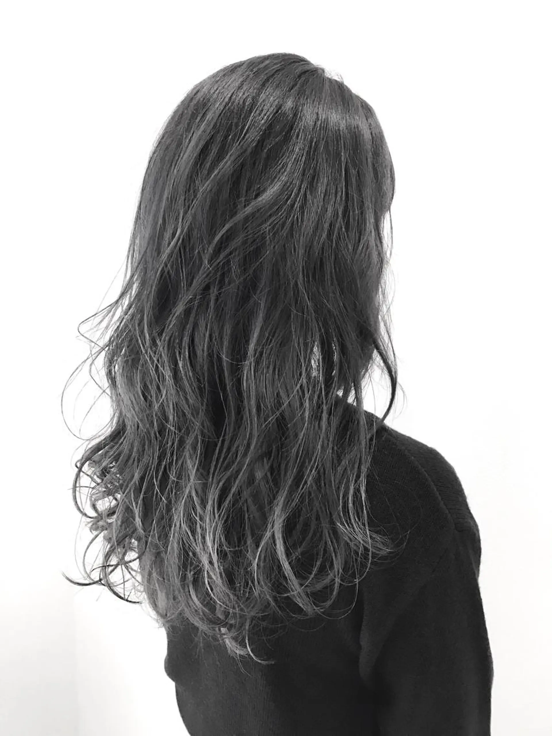 ロング カラー ヘアアレンジ アッシュ ブリーチ グラデーションカラー ハイライトカラー ハイライト addict所属・井坂 弘人のヘアスタイル