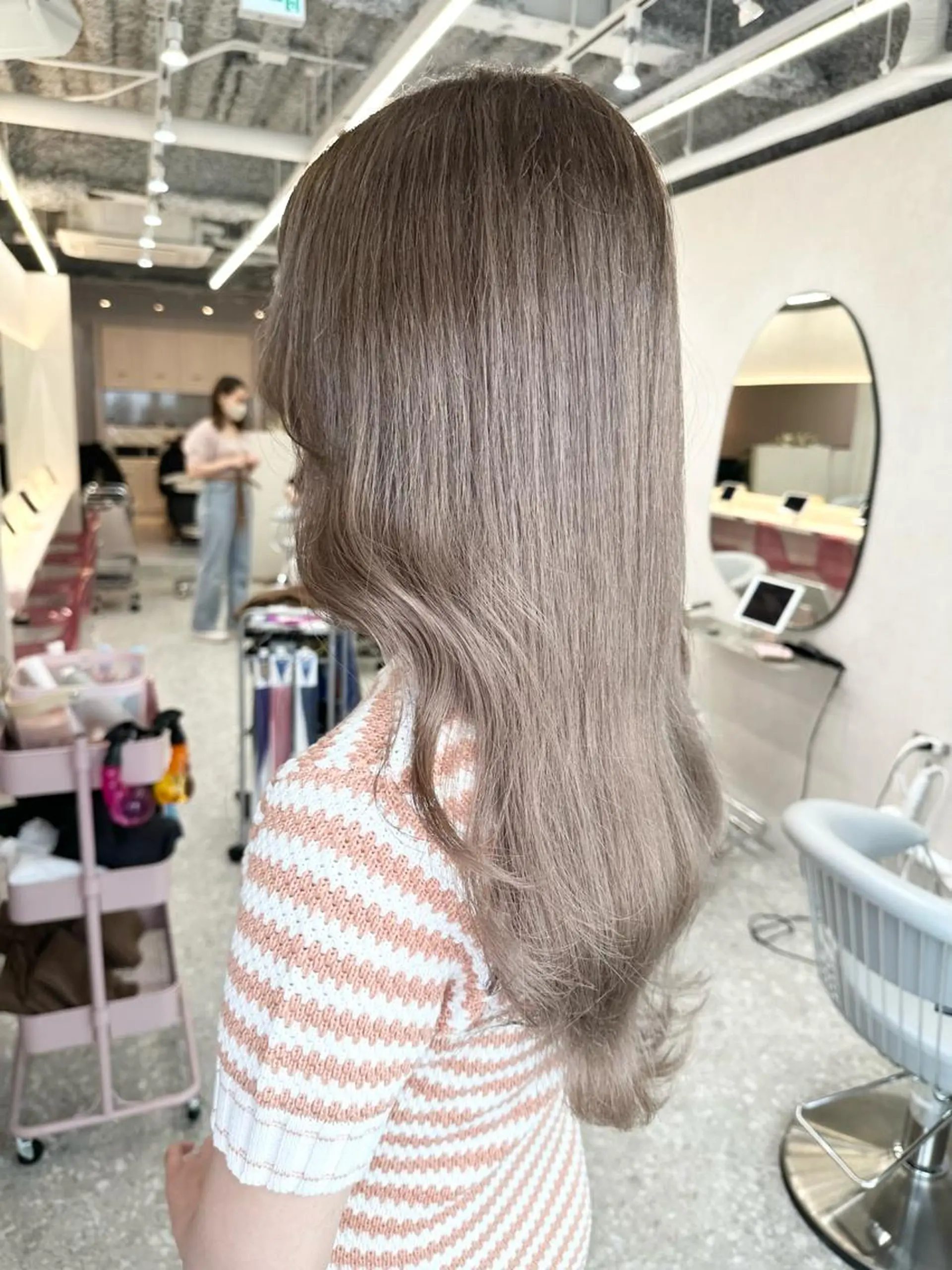 ロング シールエクステ エクステ 顔周りカット 髪質改善 韓国風ヘア カット ヘアカラー トリートメント 新宿/韓国レイヤー/ 髪質改善/佐藤航のヘアスタイル