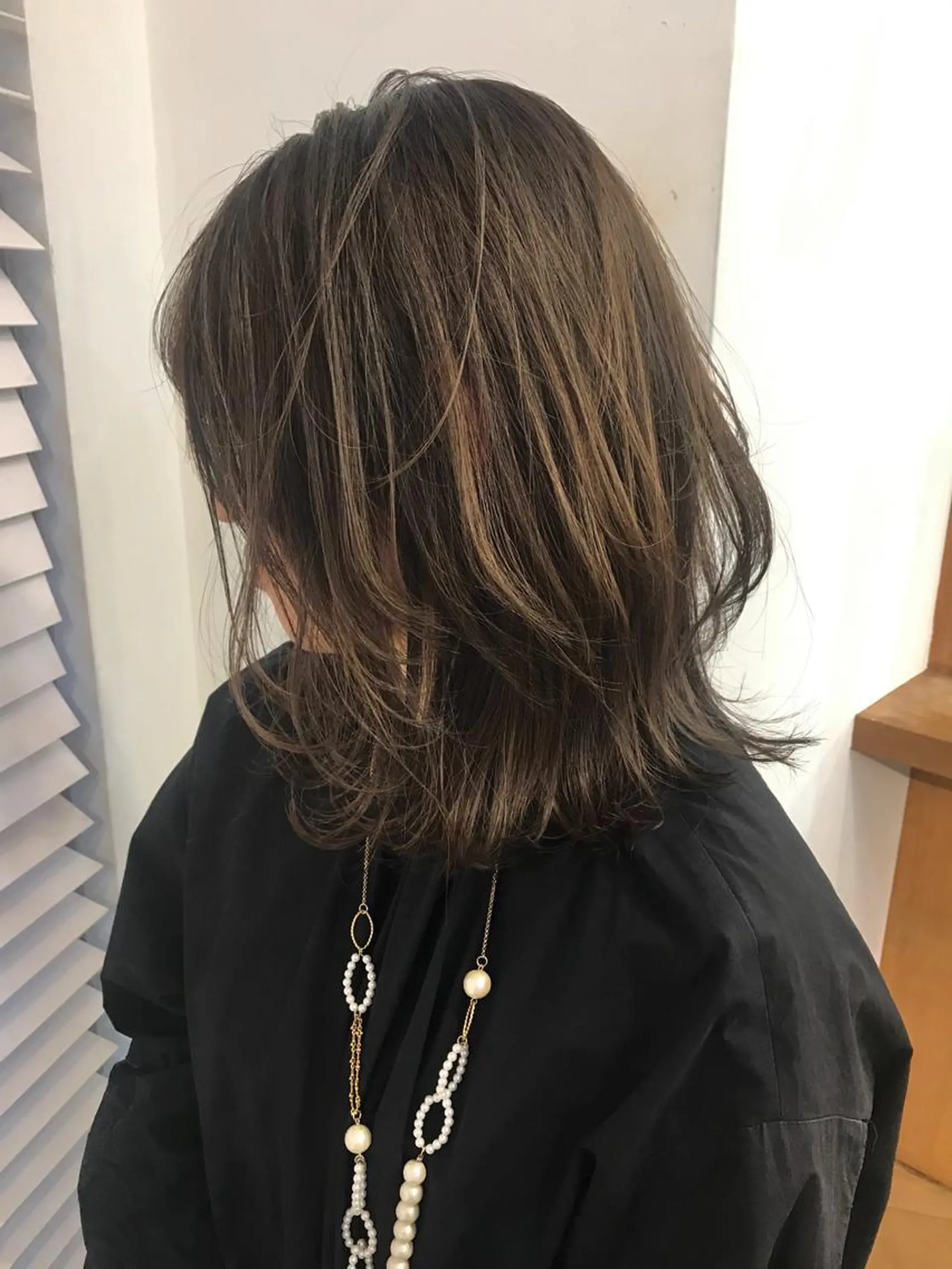 セミロング カラー エンドウ　ミノリ🤎 /半個室/レイヤーのヘアスタイル