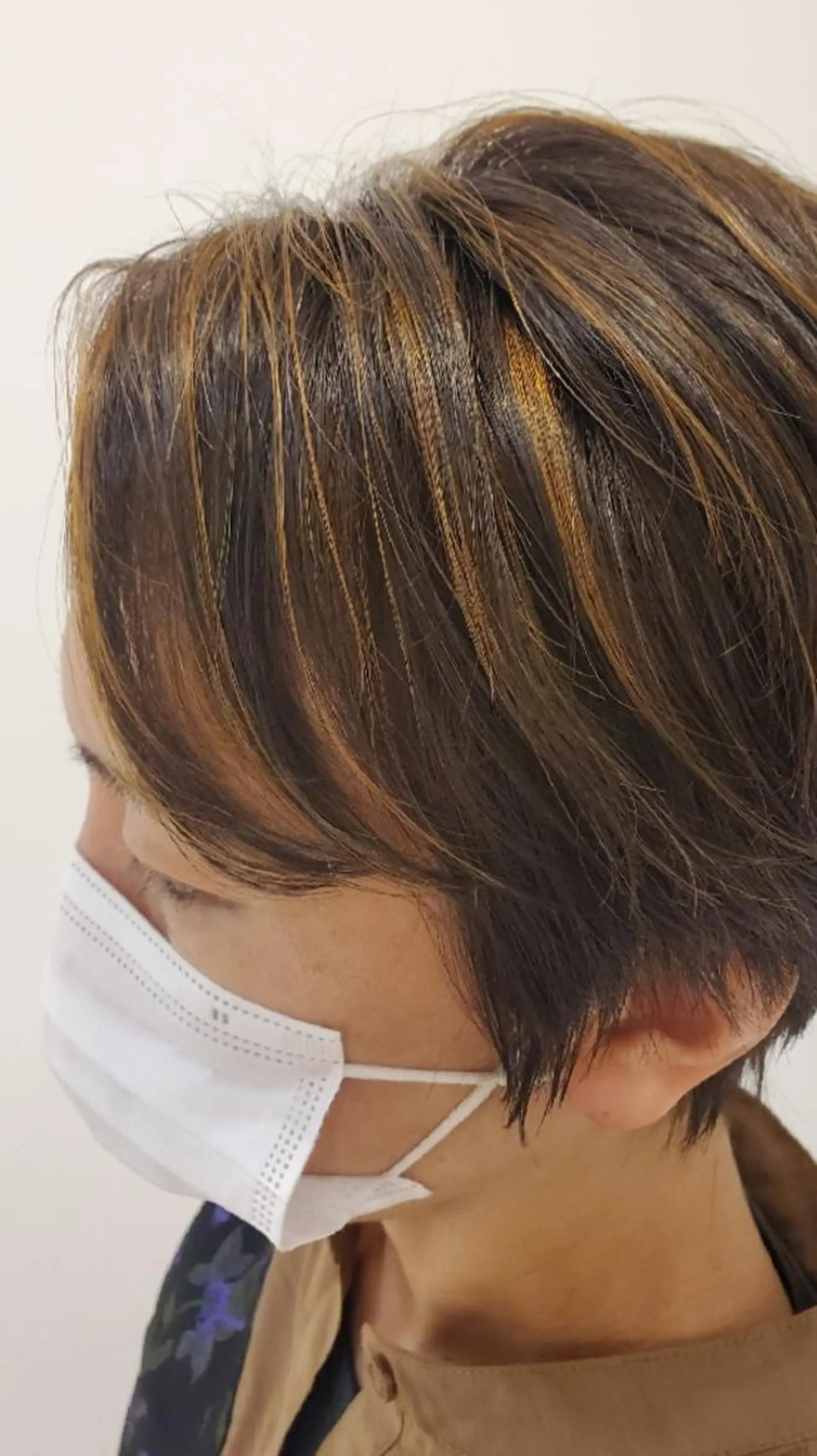 ショート カラー 齋藤  愛美のヘアスタイル