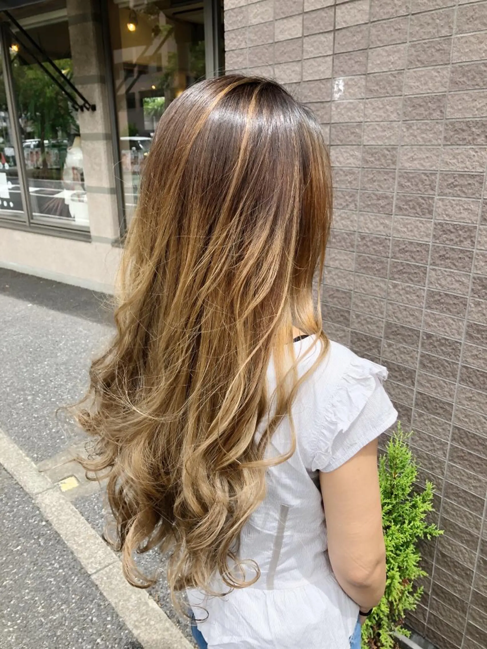 ロング カラー ヘアカラー トリートメント 石井 佑樹のヘアスタイル