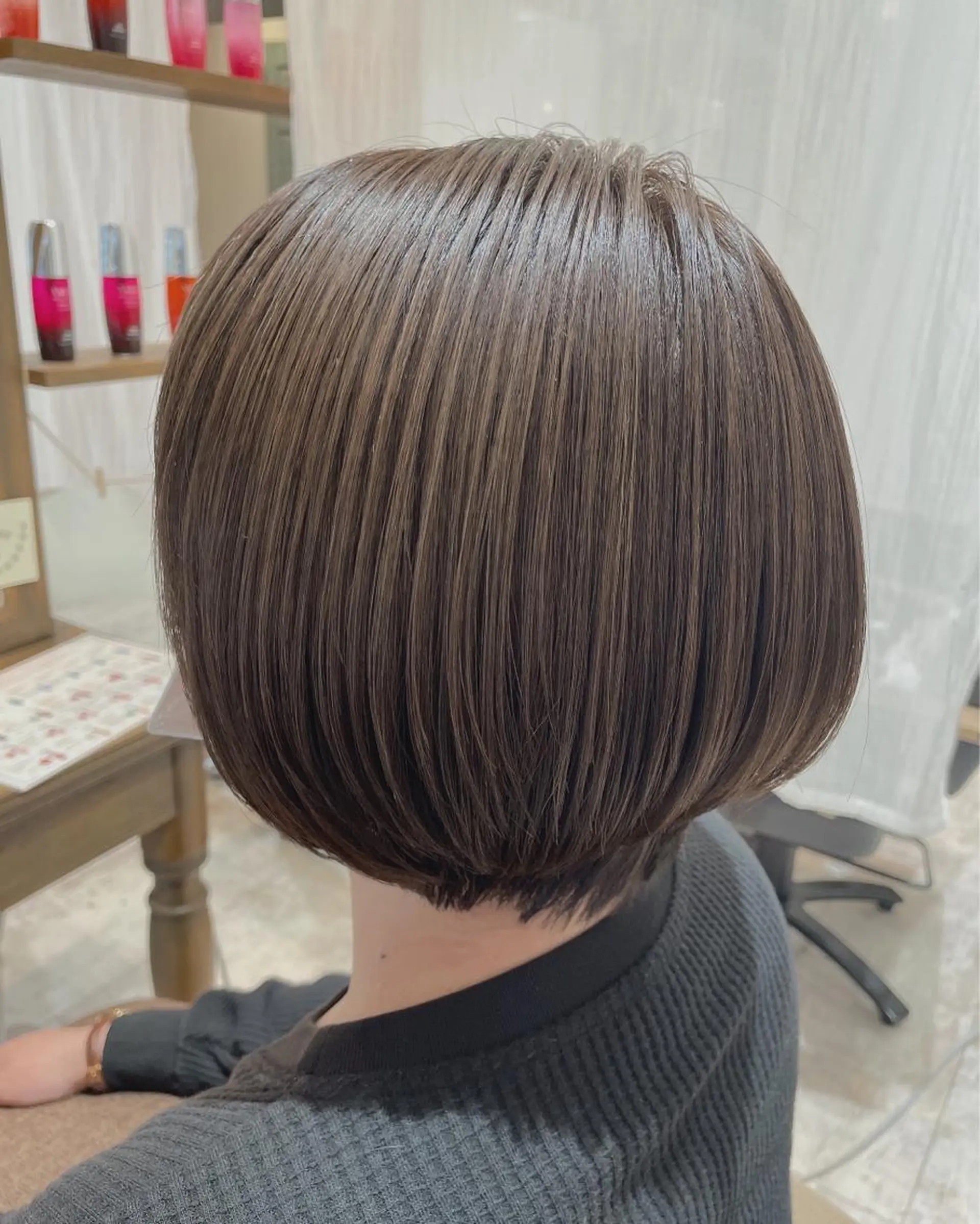 ショート カラー ulQua 戸田のヘアスタイル