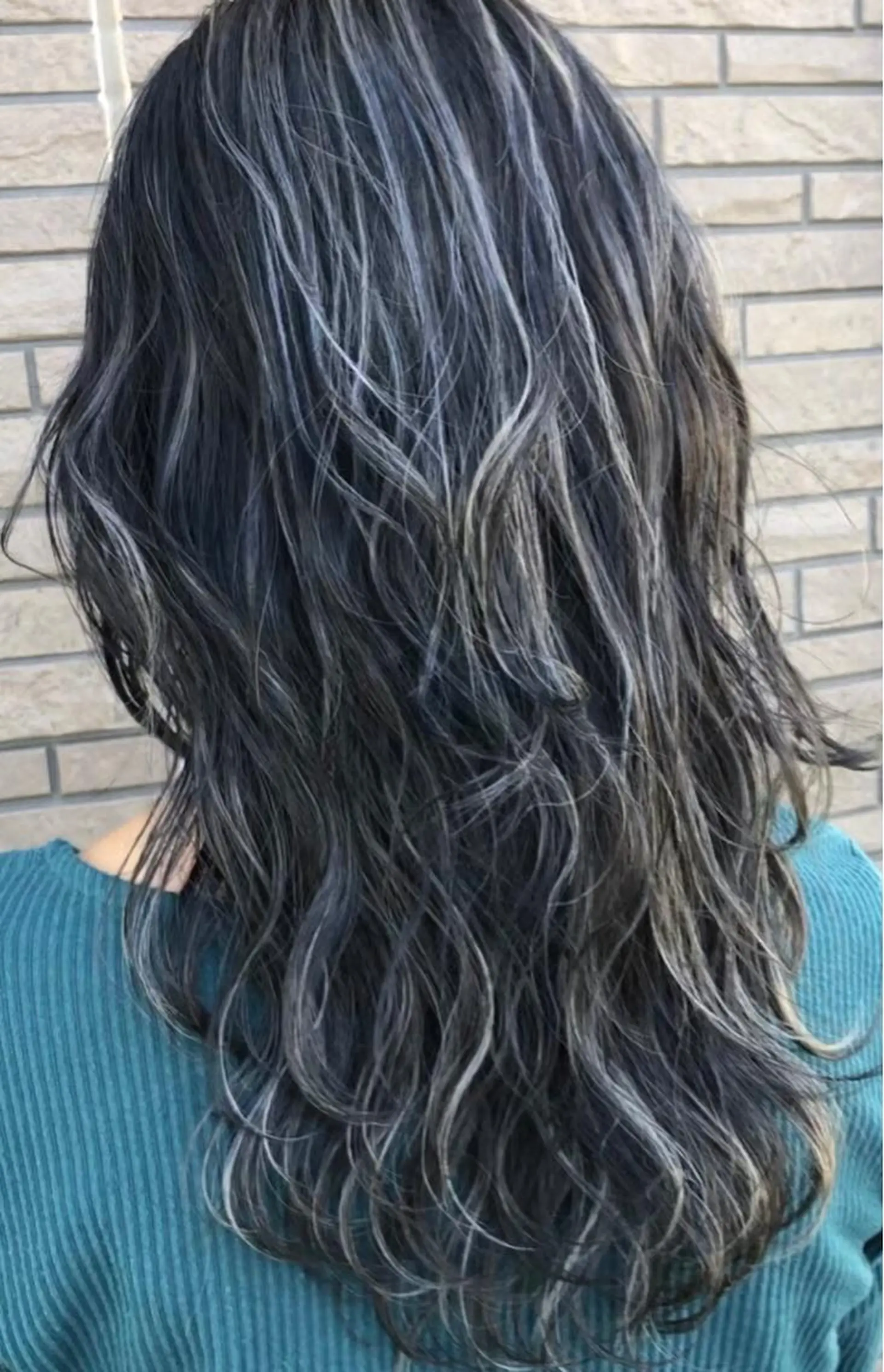 セミロング カラー ヘアアレンジ バレイヤージュ デザインカラー ハイライトカラー ハイライト レイヤーカット アンドウ ユウ/ レイヤーカット/韓国のヘアスタイル