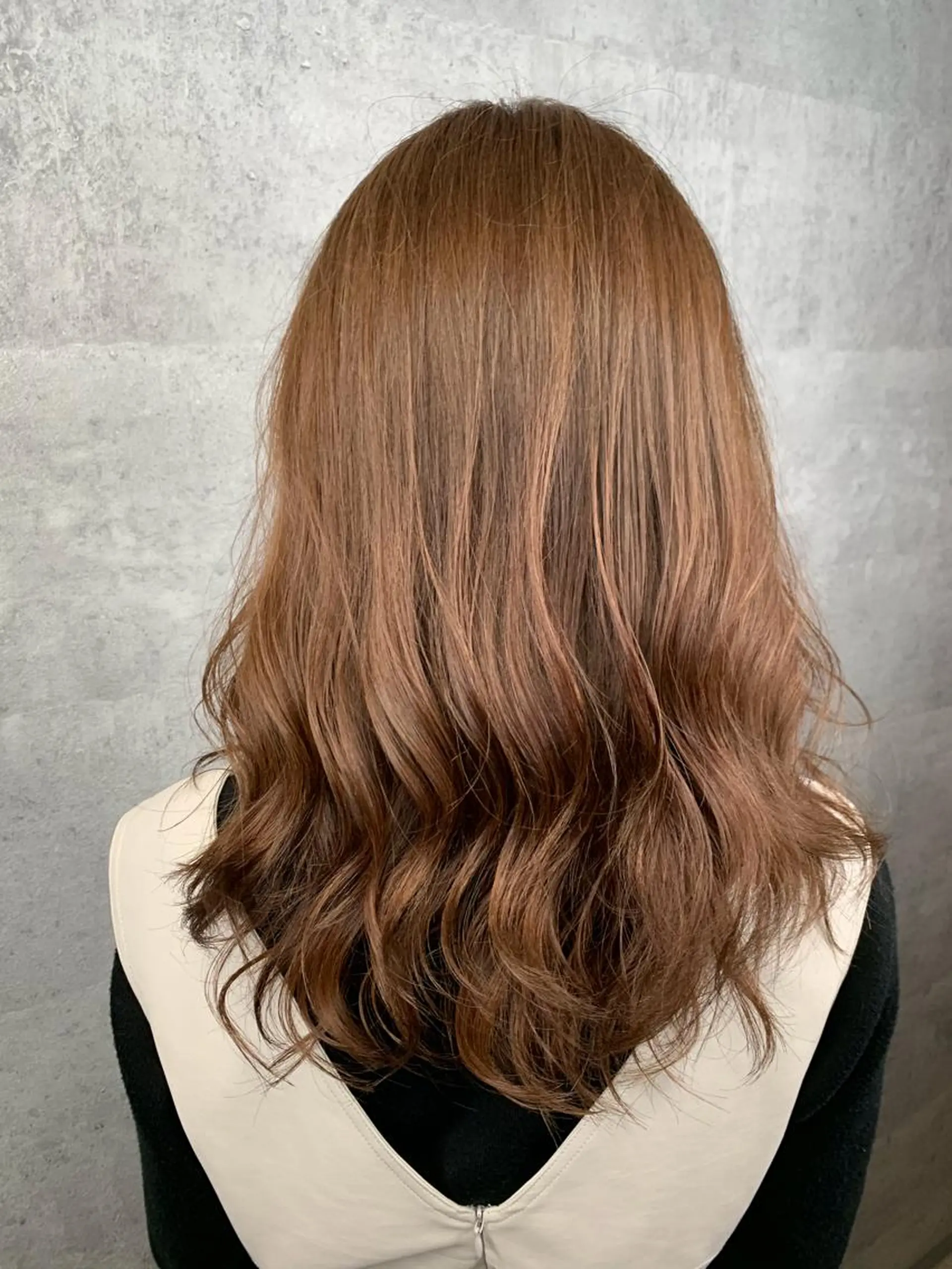 セミロング mimiiy梅田 中崎町ハイトーンのヘアスタイル