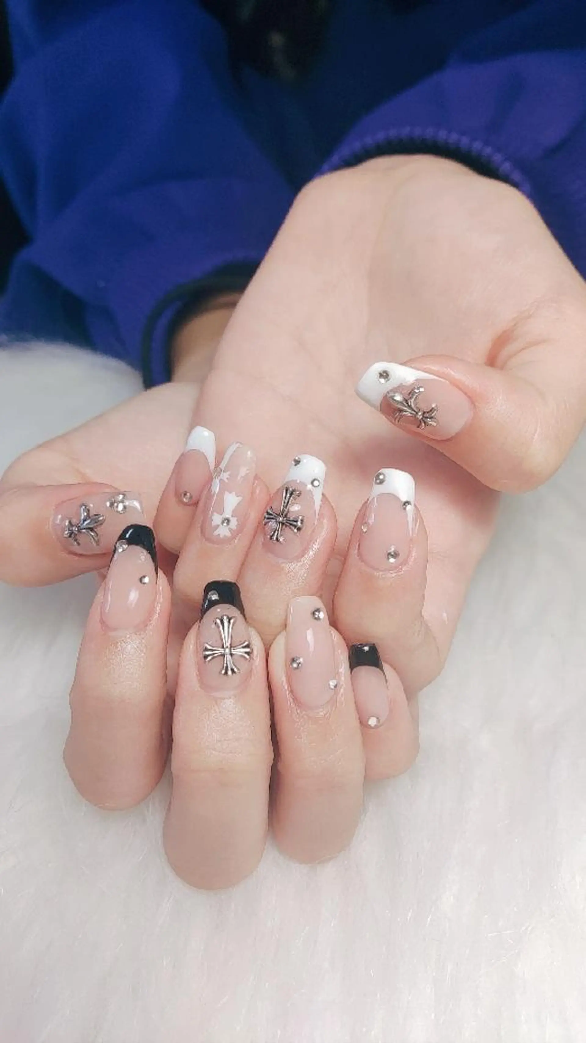 ネイル ハンドネイル E·U·B ネイル所属・横浜市中区曙町 E·U·Bネイルのネイルデザイン