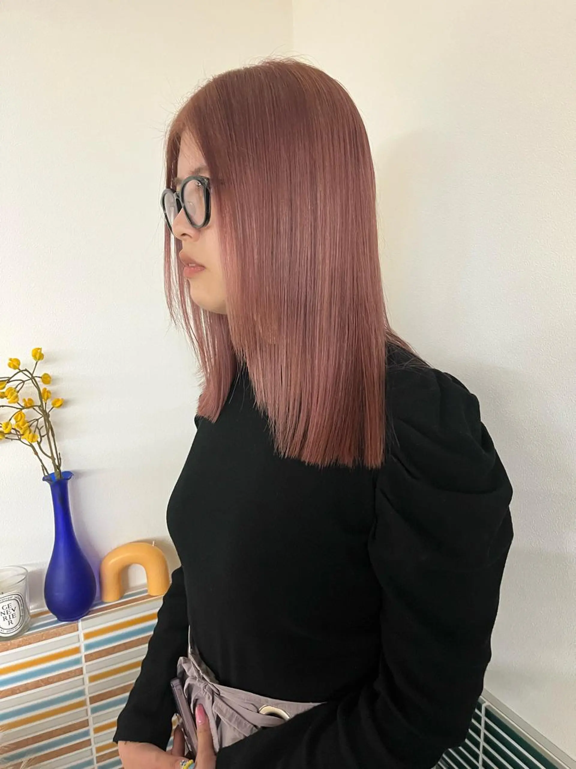 ミディアム カラー ブリーチ ピンクカラー ホワイトピンク ヘアカラー トリートメント 🩷ハイトーン透明感 レイヤー🩷ユリカのヘアスタイル